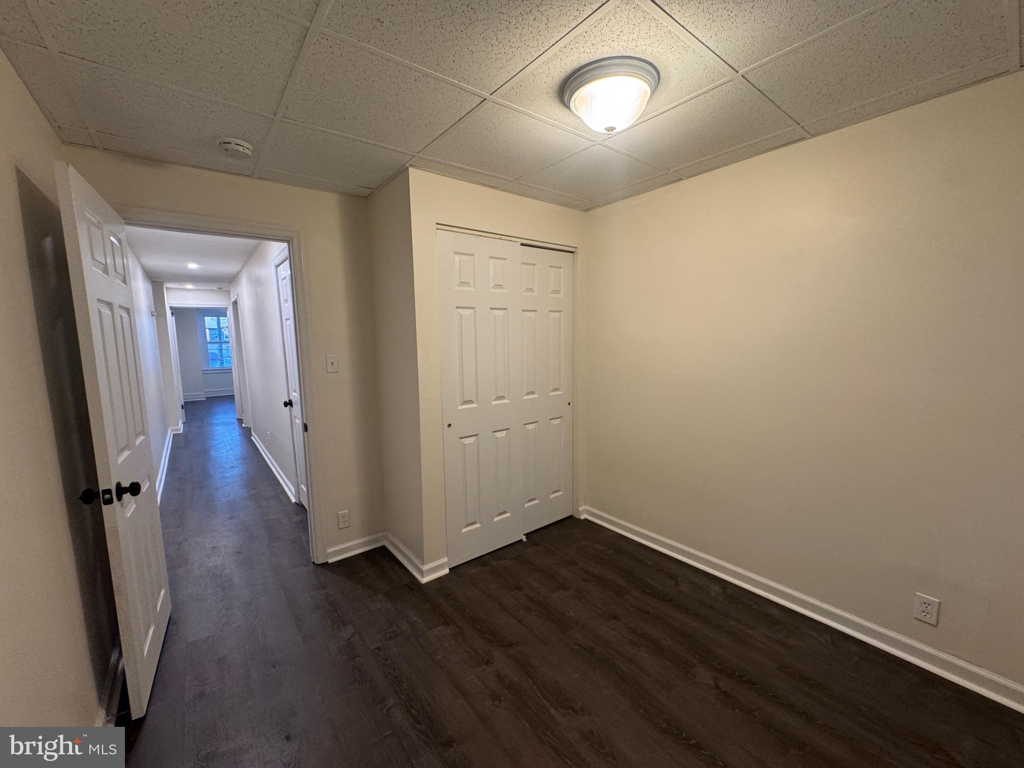 KING MANOR - Residential Lease