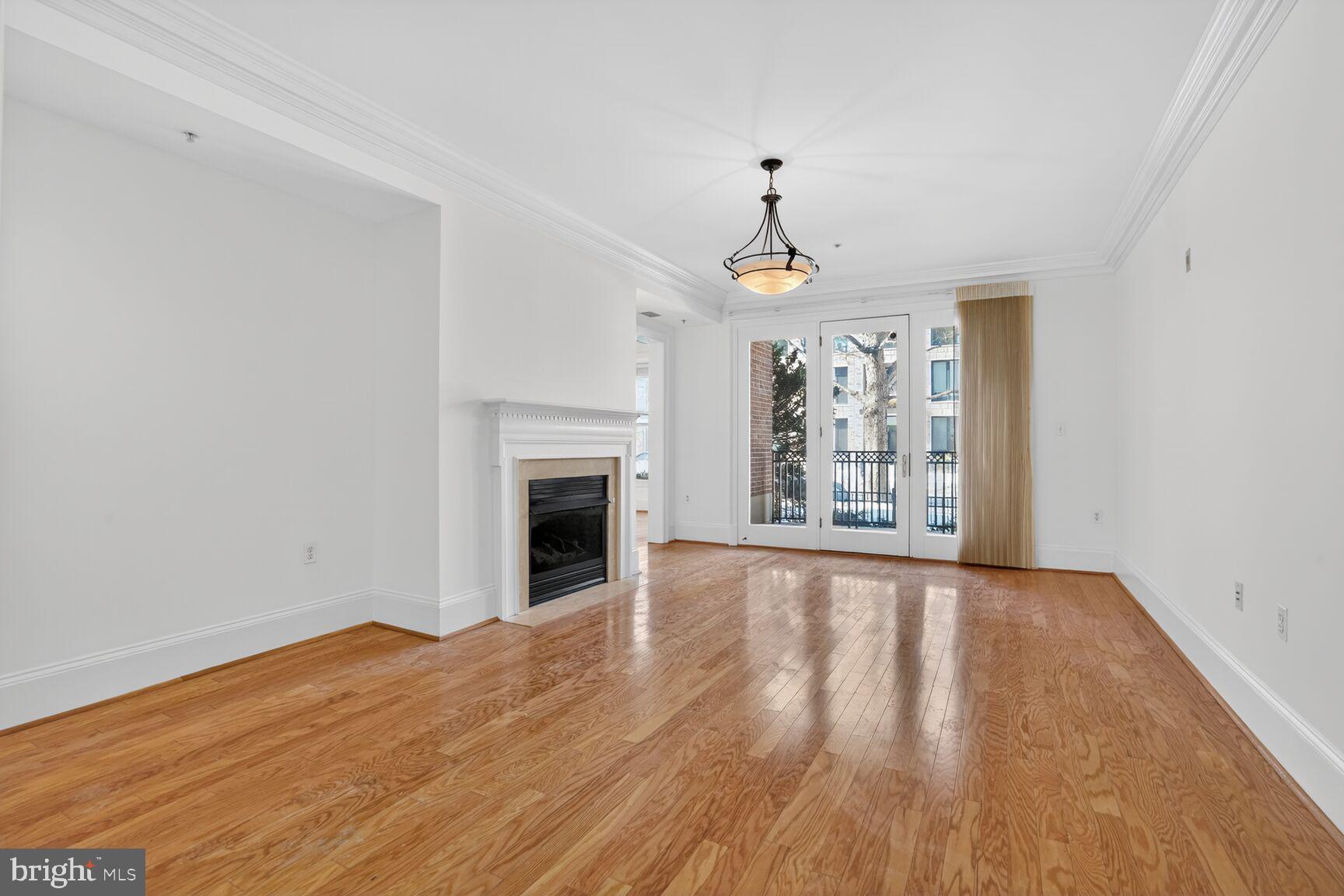 STRATHMORE PARK - Residential