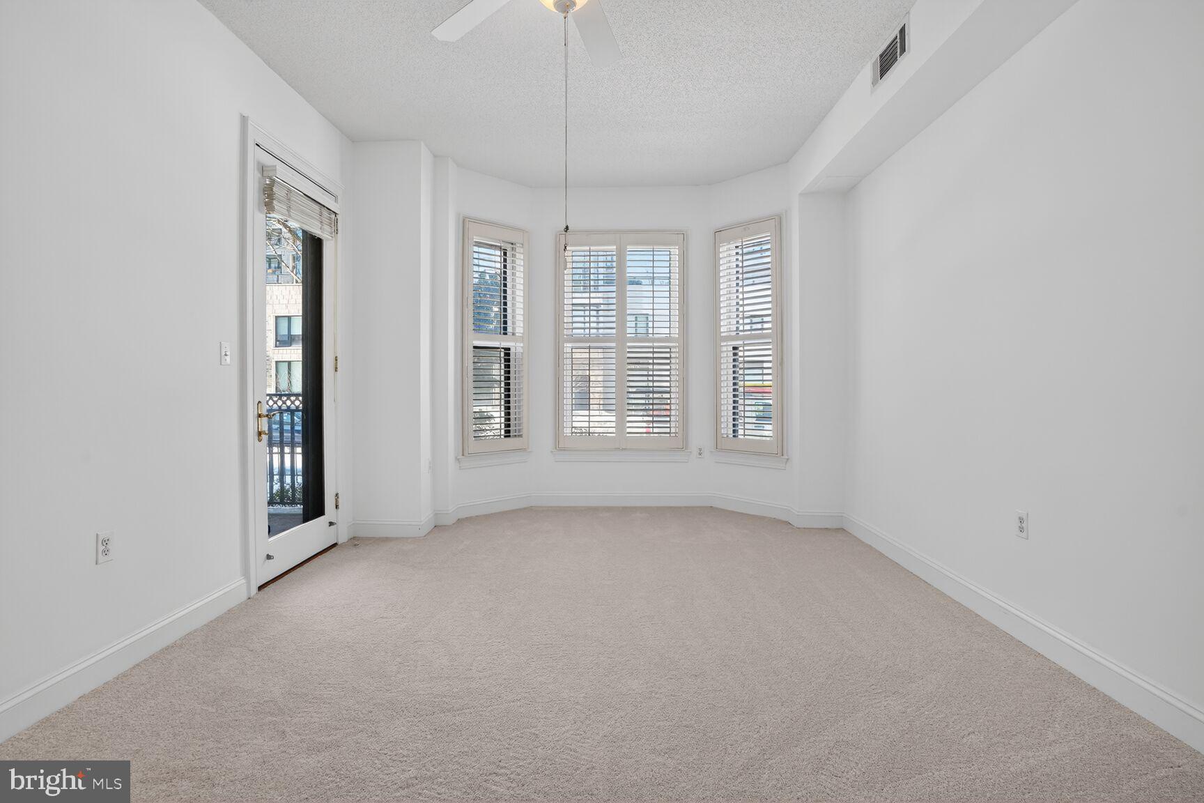 STRATHMORE PARK - Residential