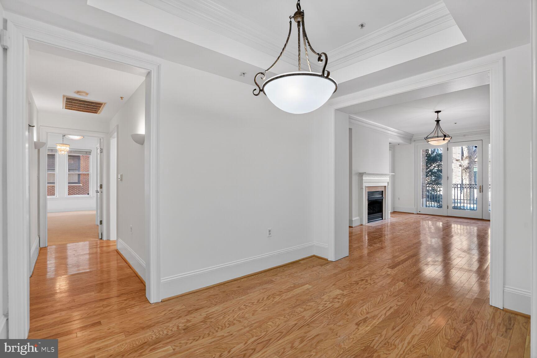 STRATHMORE PARK - Residential