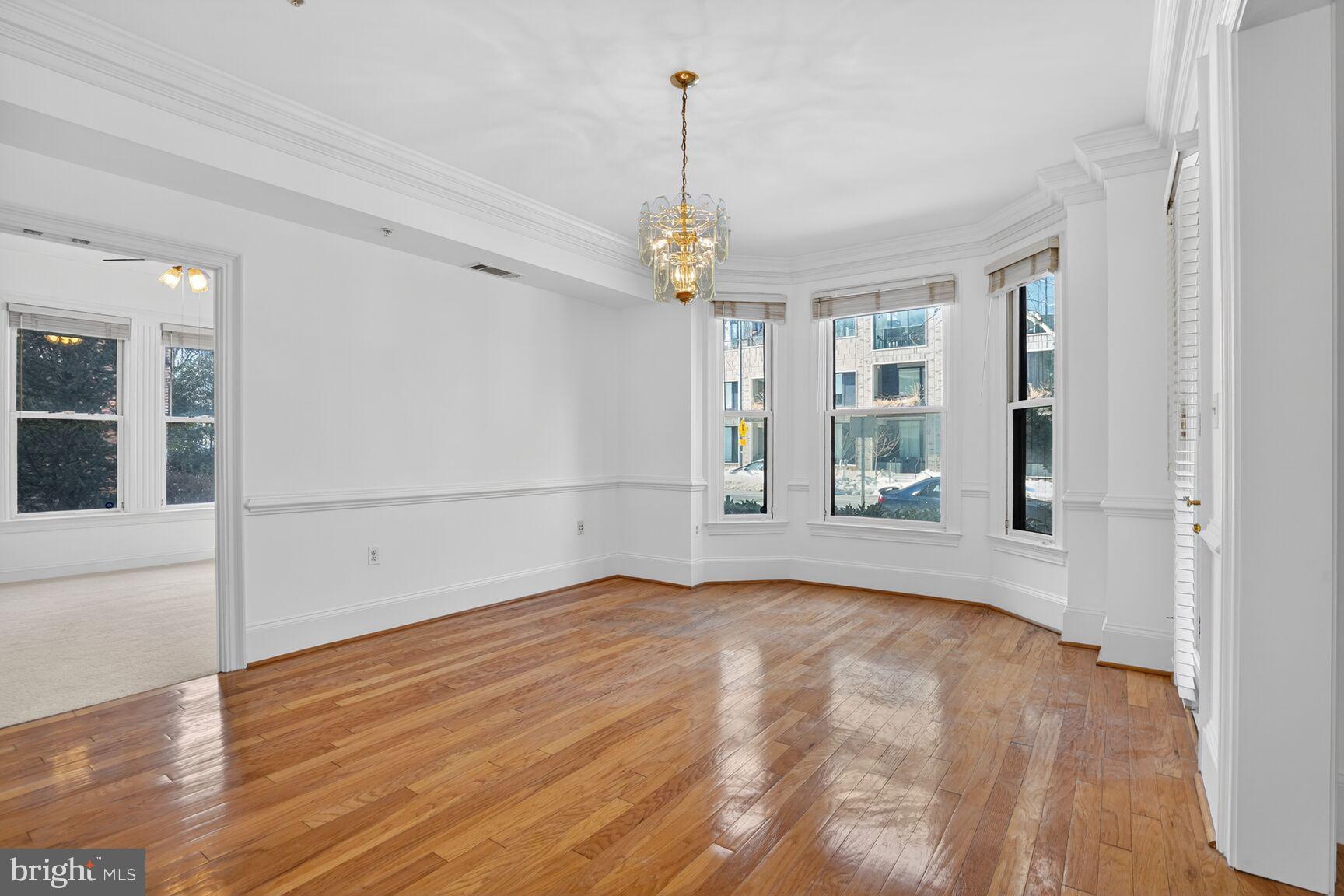 STRATHMORE PARK - Residential