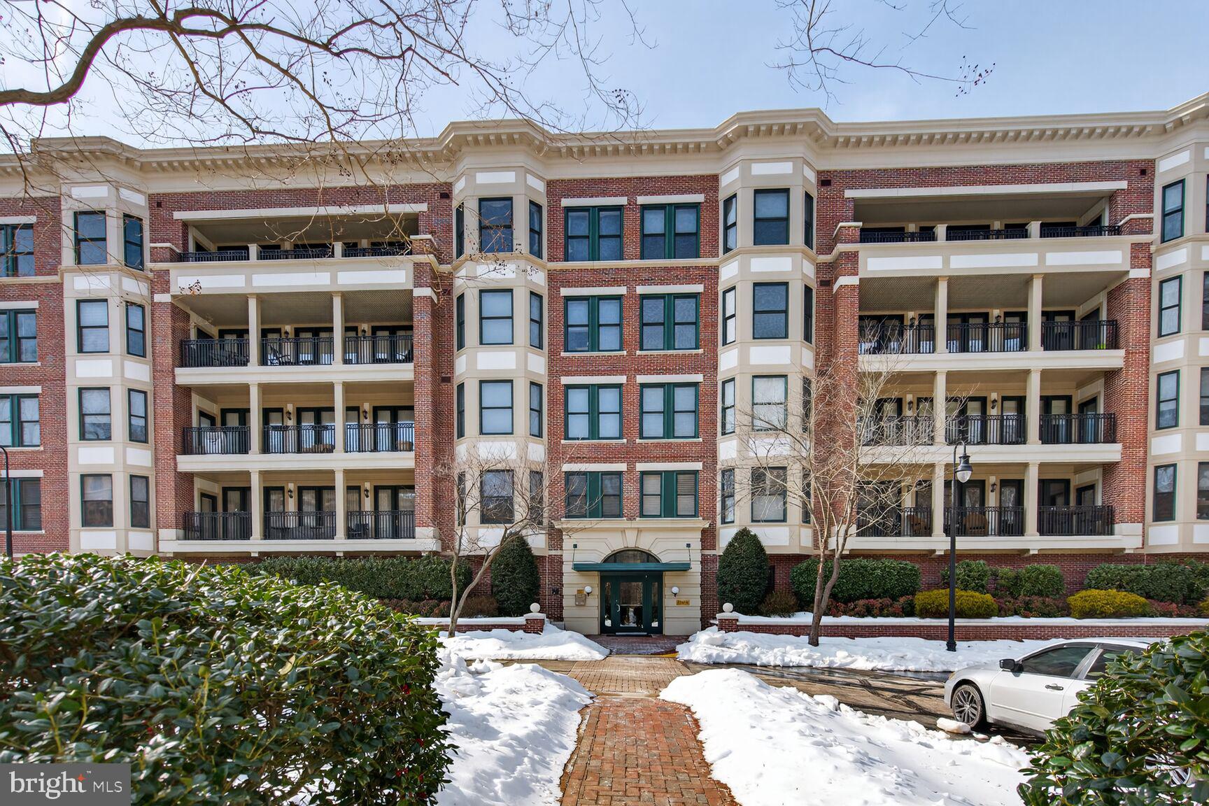 STRATHMORE PARK - Residential