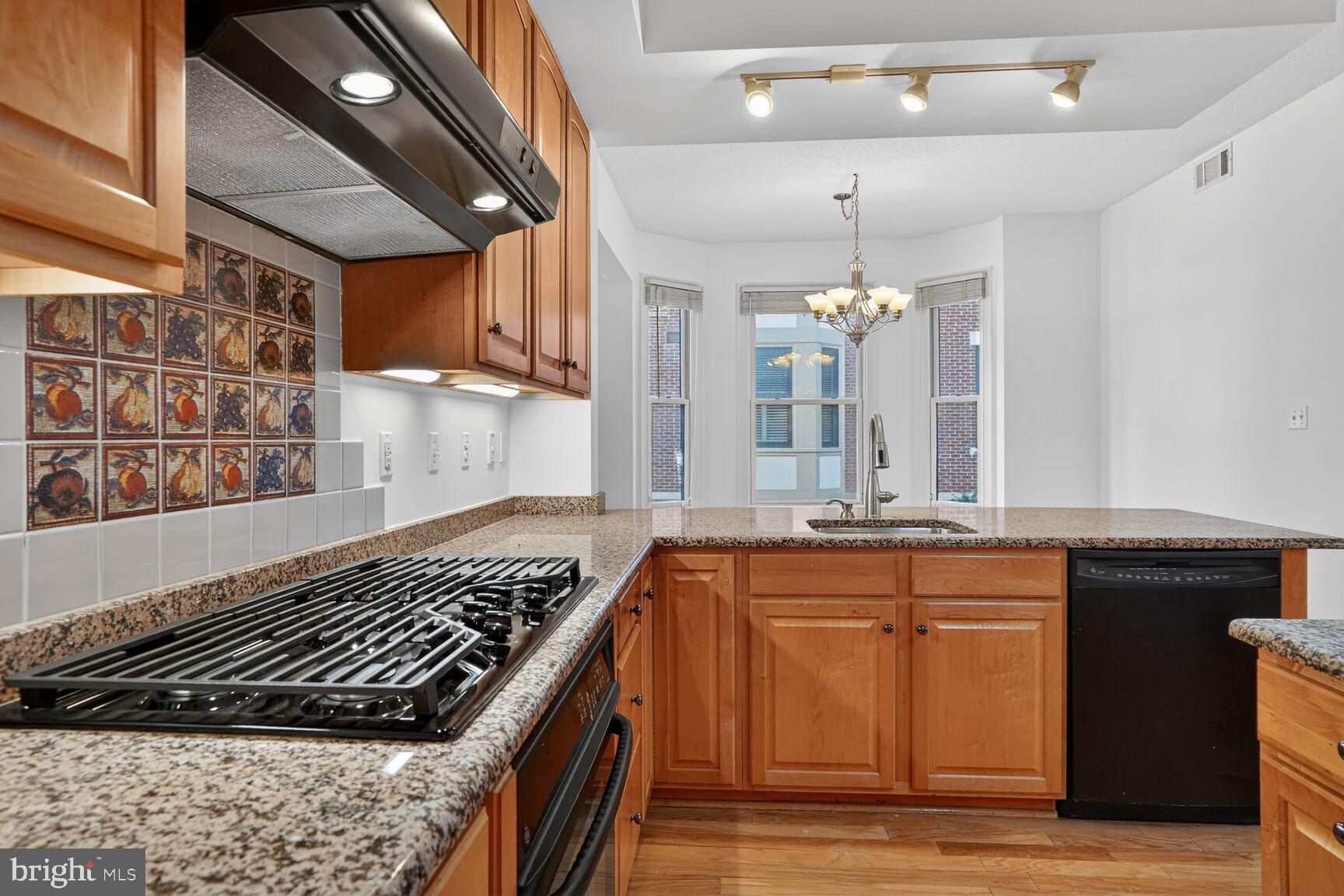 STRATHMORE PARK - Residential