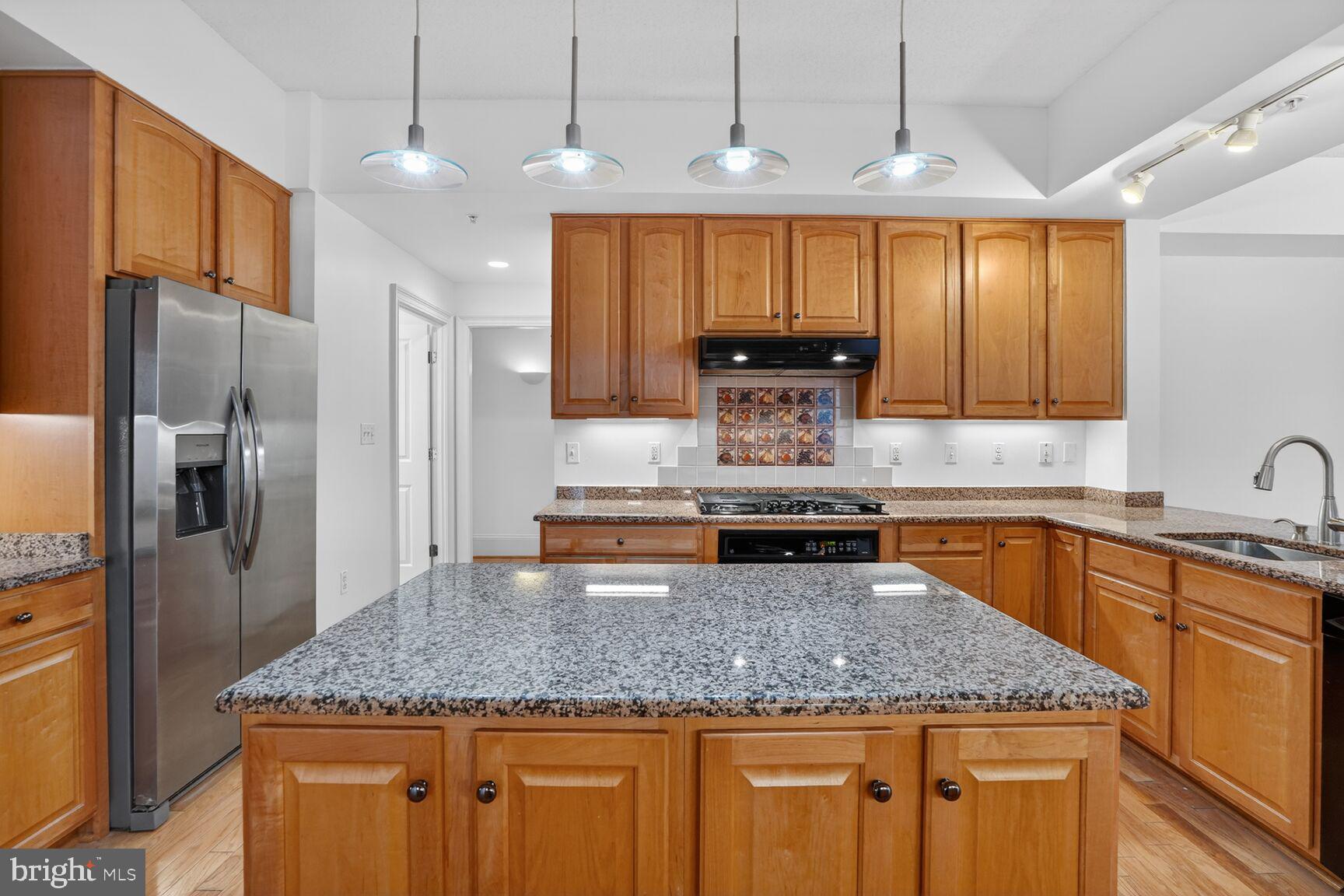 STRATHMORE PARK - Residential