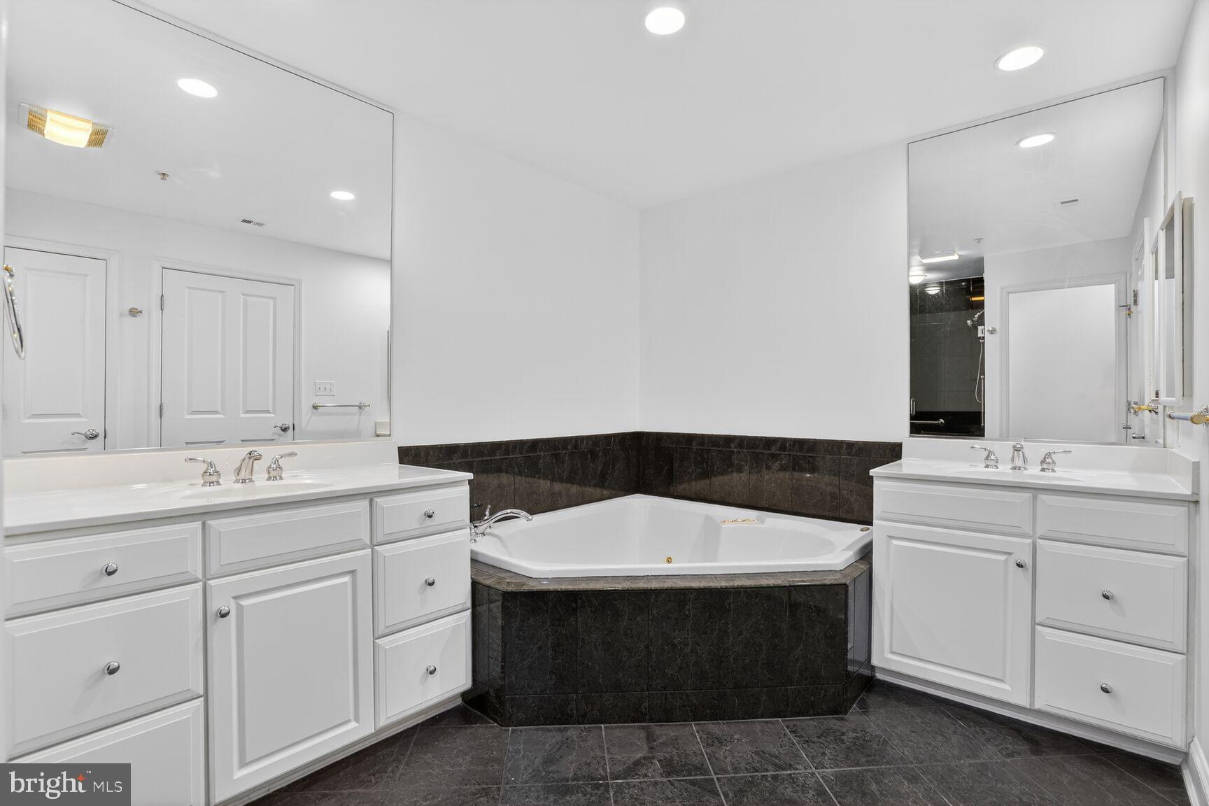 STRATHMORE PARK - Residential