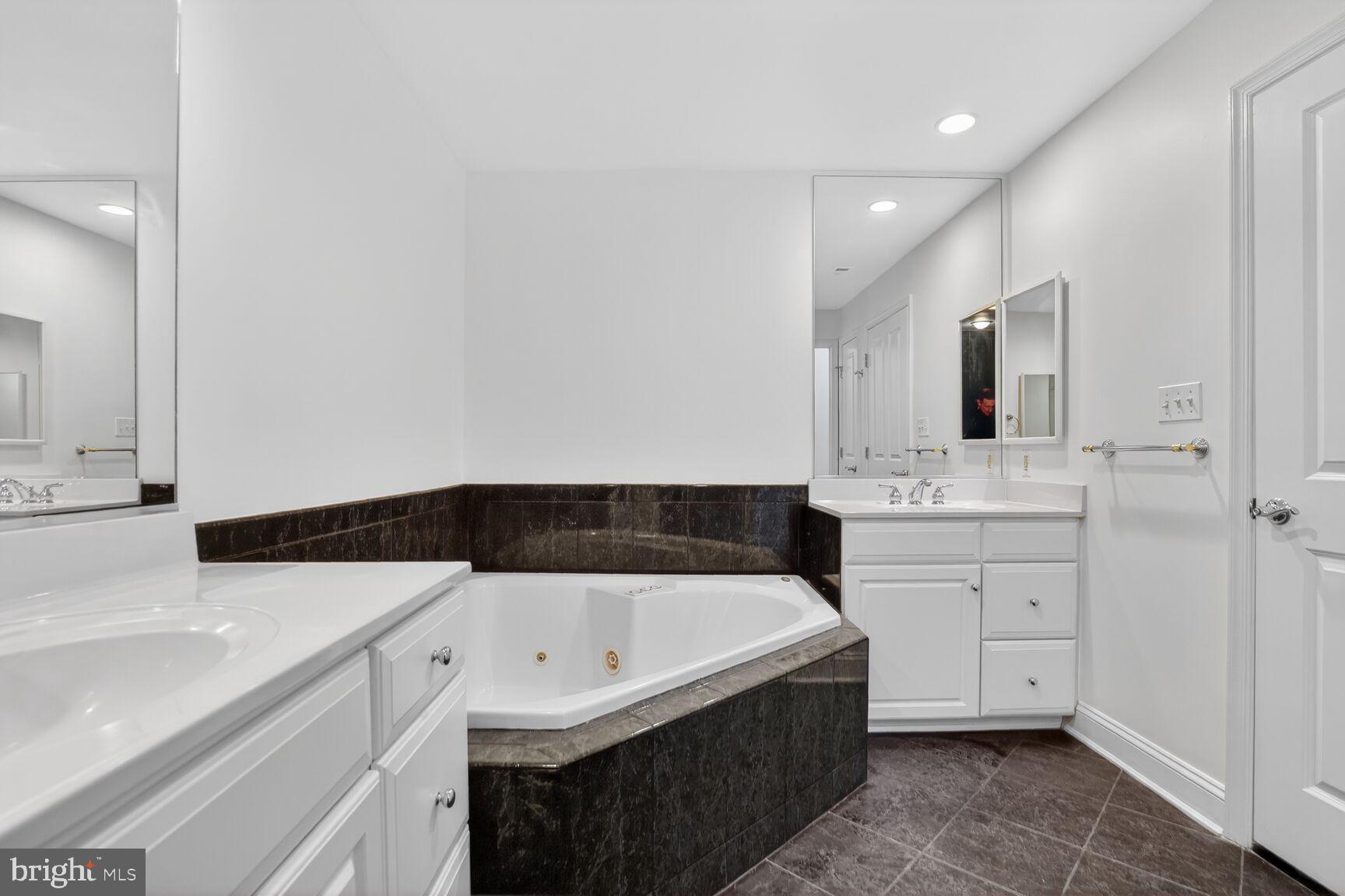 STRATHMORE PARK - Residential