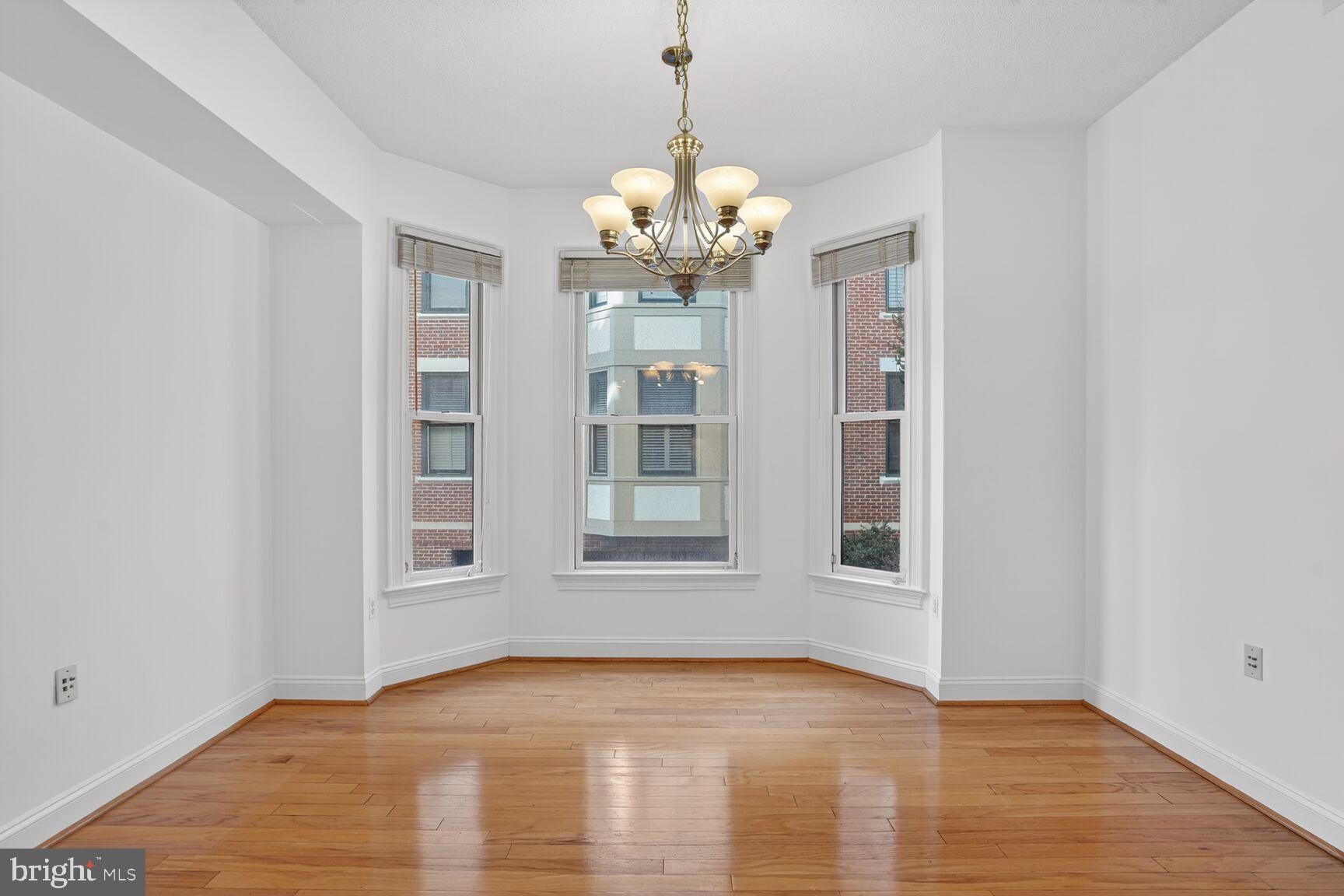 STRATHMORE PARK - Residential