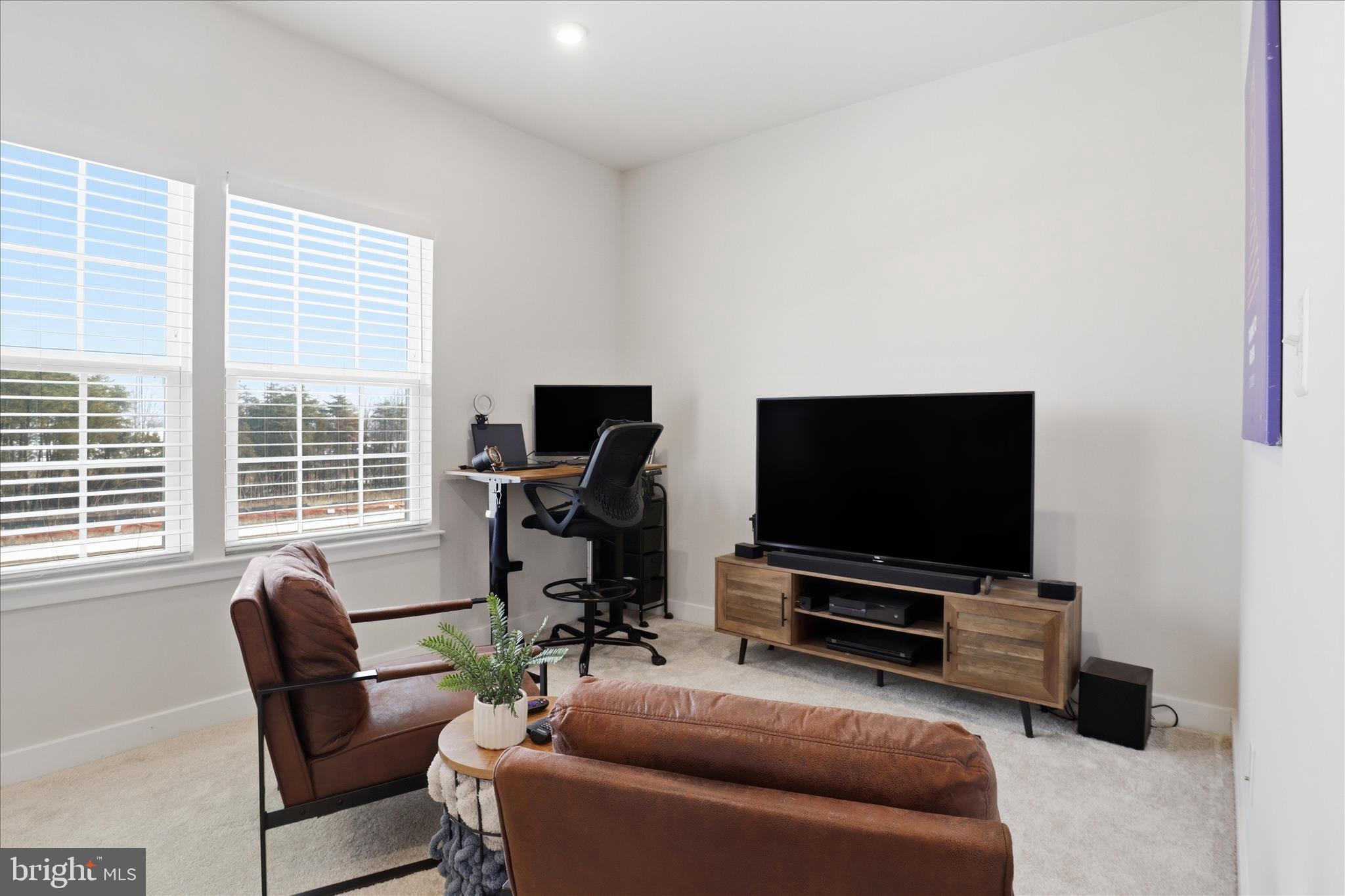 ARCOLA TOWN CENTER - Residential