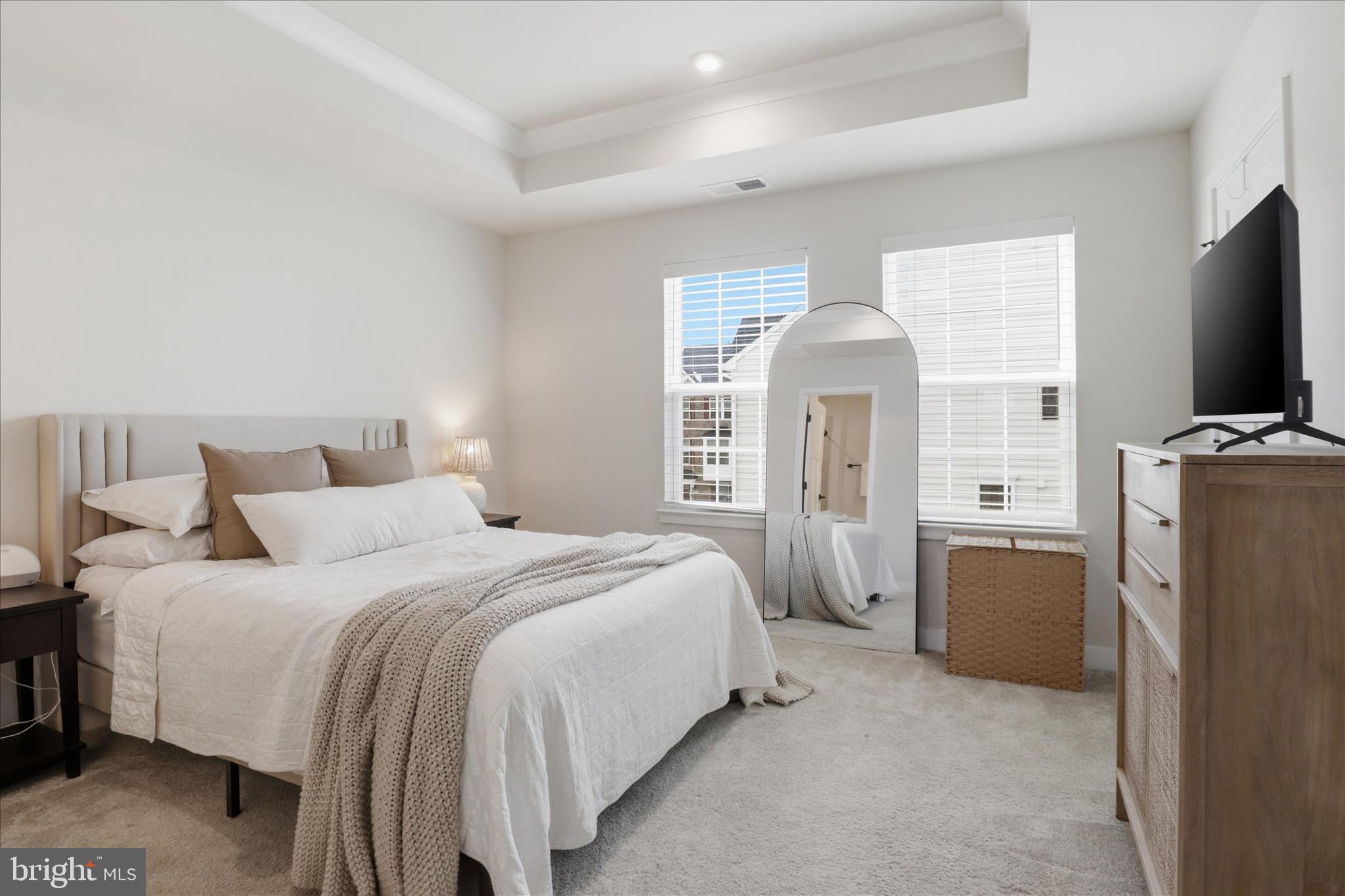 ARCOLA TOWN CENTER - Residential