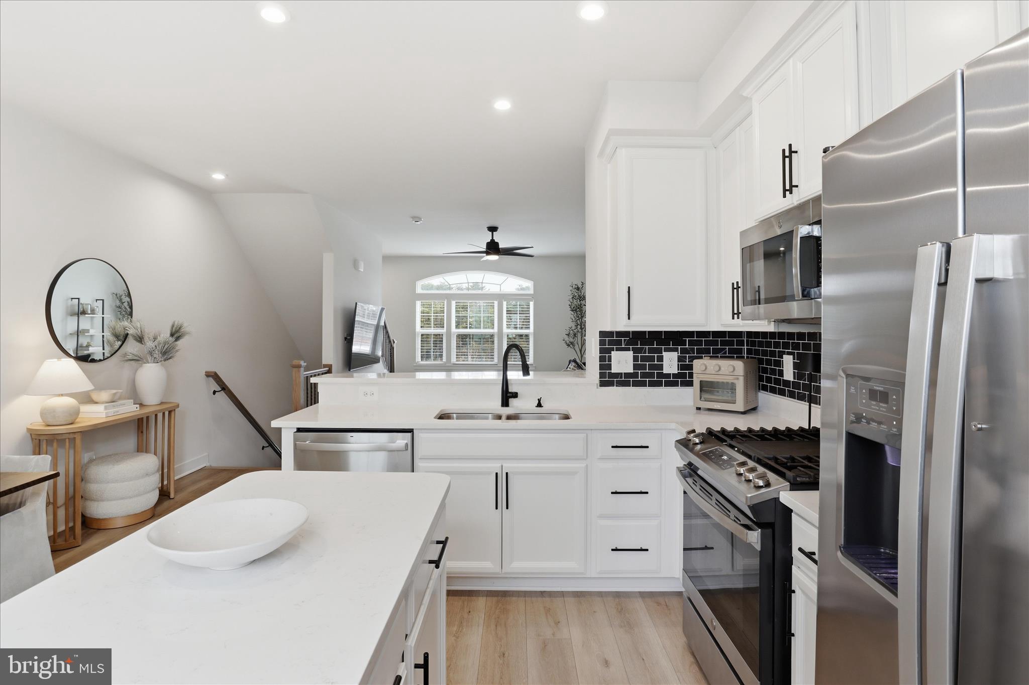 ARCOLA TOWN CENTER - Residential