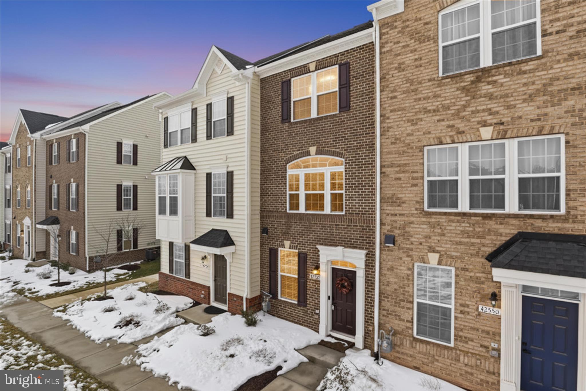 ARCOLA TOWN CENTER - Residential