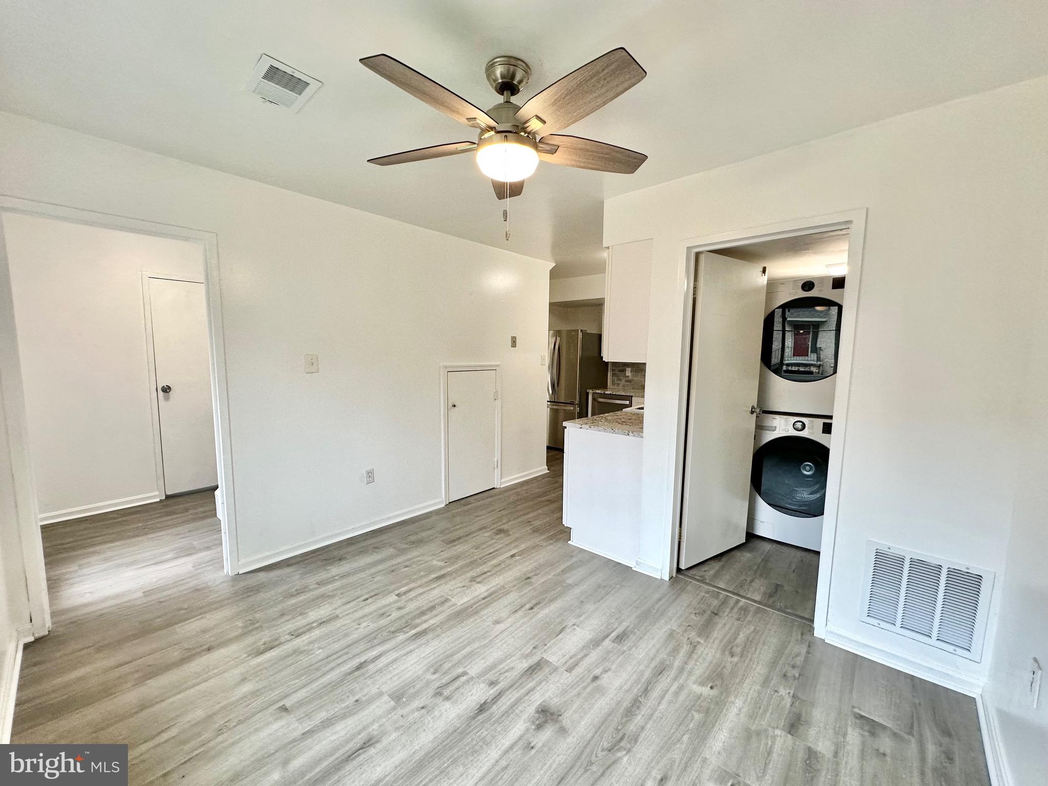 TERRACE TOWNHOUSES OF ANNANDALE - Residential Lease