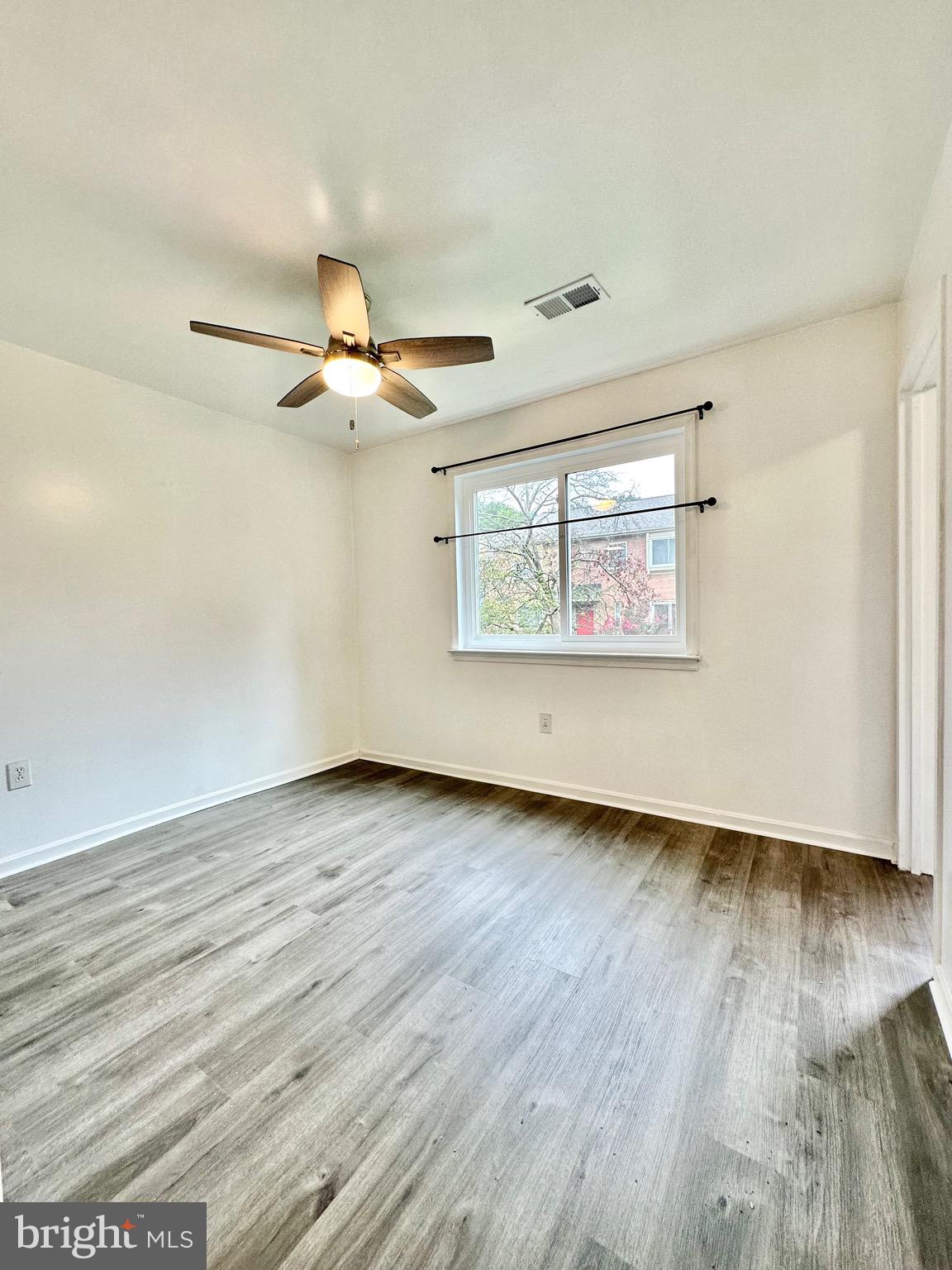 TERRACE TOWNHOUSES OF ANNANDALE - Residential Lease