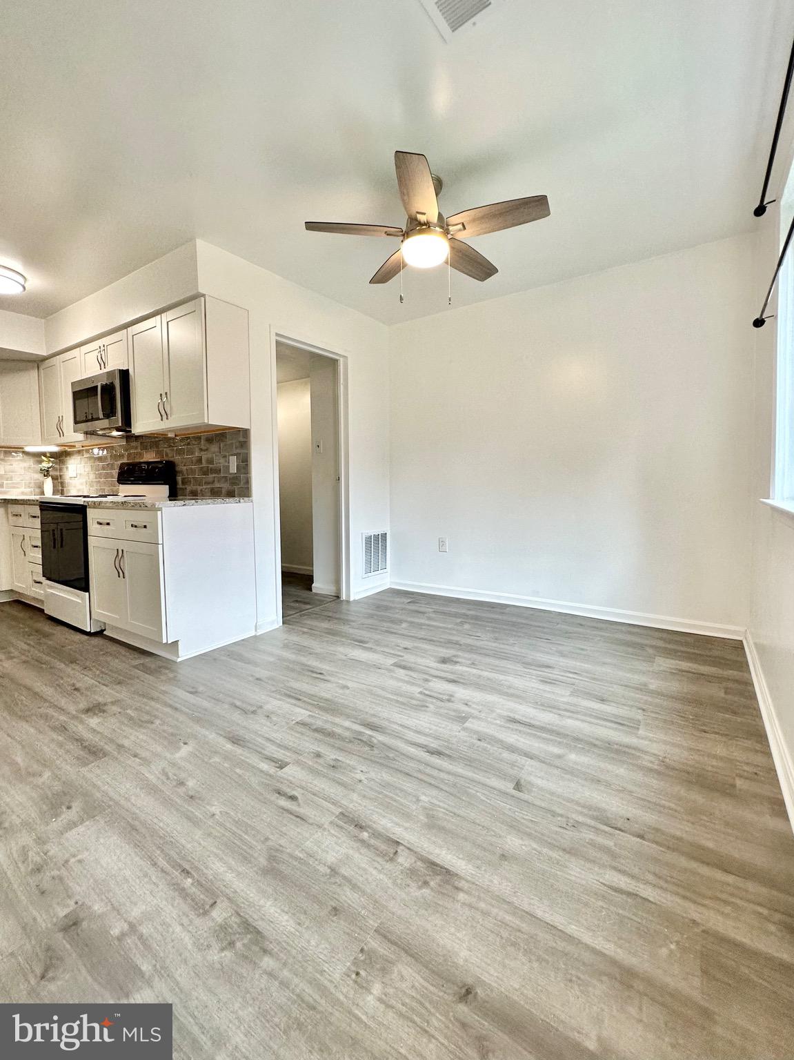 TERRACE TOWNHOUSES OF ANNANDALE - Residential Lease