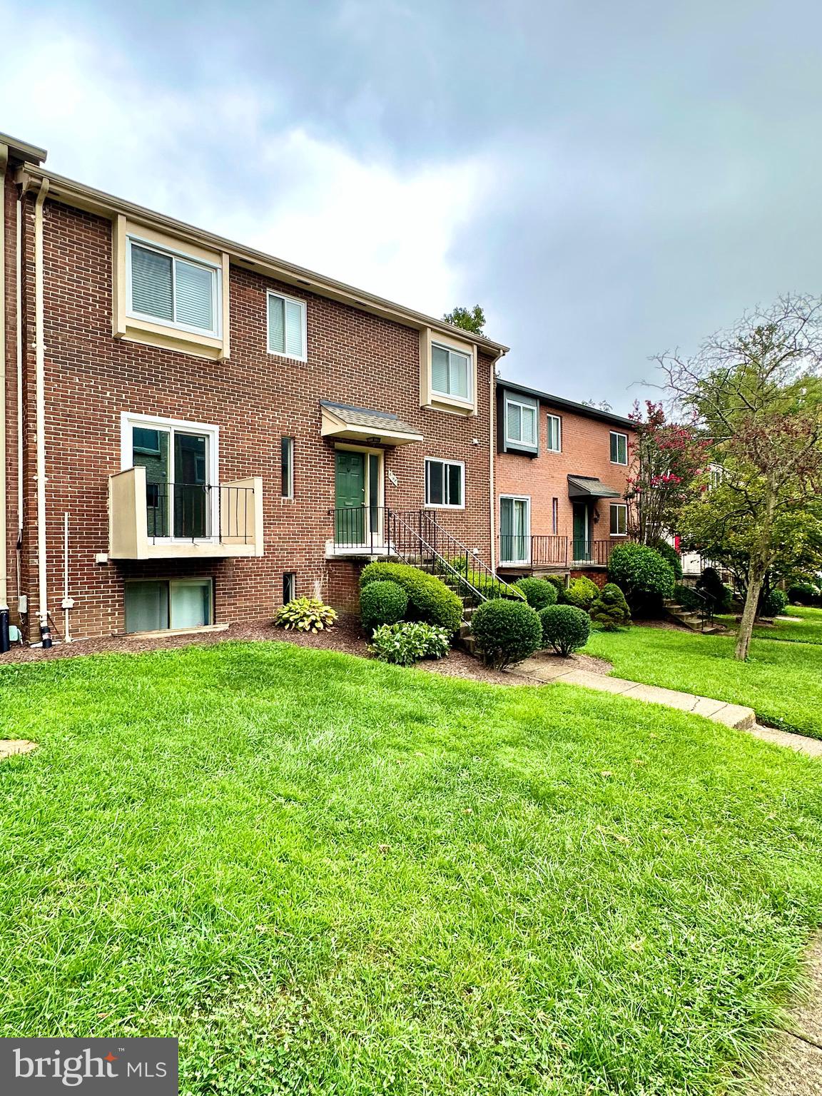 TERRACE TOWNHOUSES OF ANNANDALE - Residential Lease