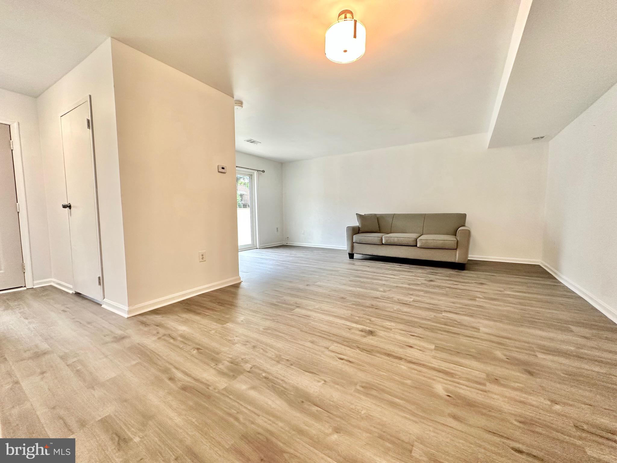 TERRACE TOWNHOUSES OF ANNANDALE - Residential Lease