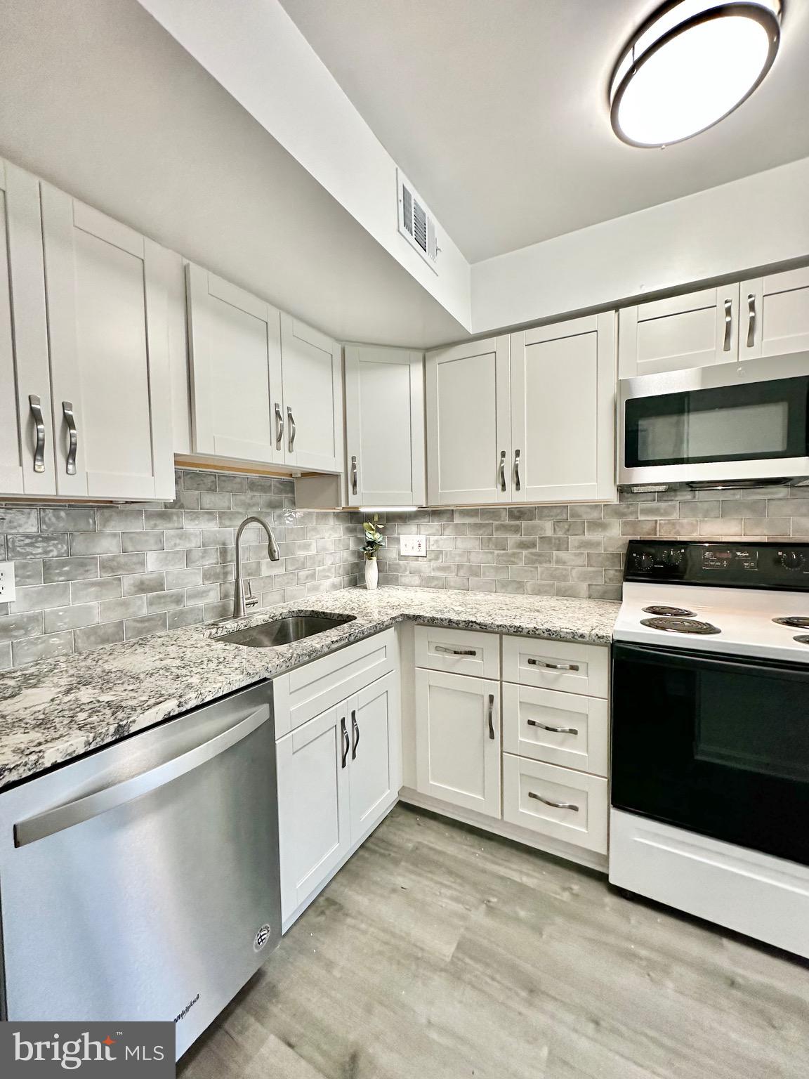 TERRACE TOWNHOUSES OF ANNANDALE - Residential Lease