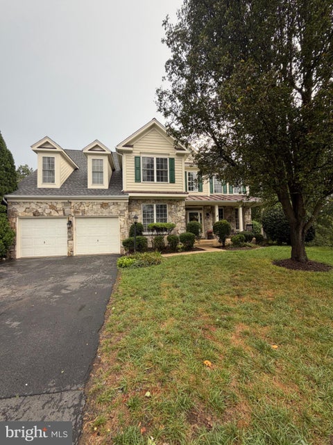 Photo of 13570 Wyecrosse Court, BRISTOW, VA 20136 (MLS # VAPW2129966)