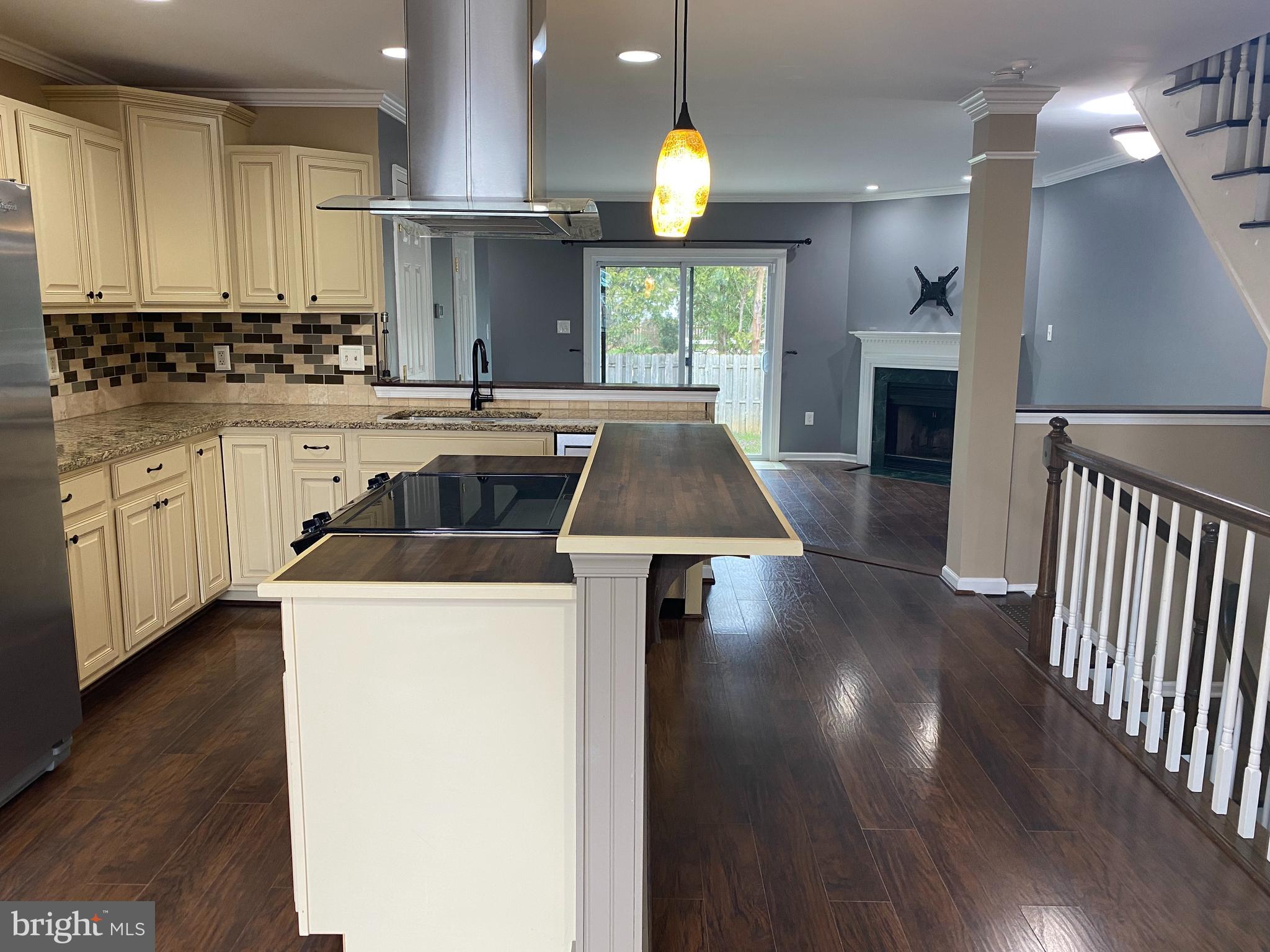 WILLOWCREST - Residential Lease