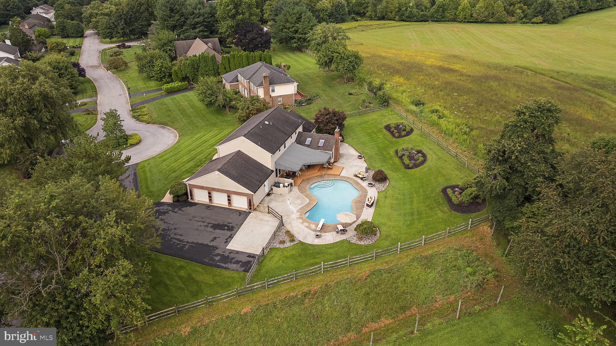 14 THORNBERRY LANE
