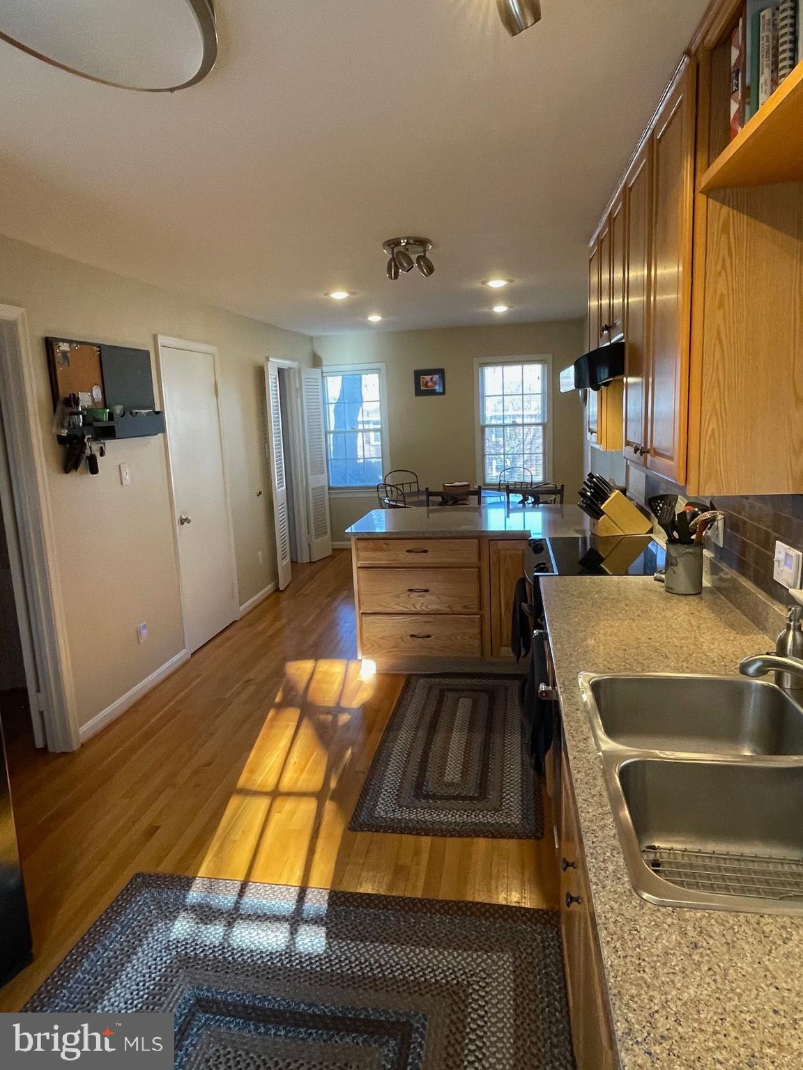 WALNUT GROVE - Residential