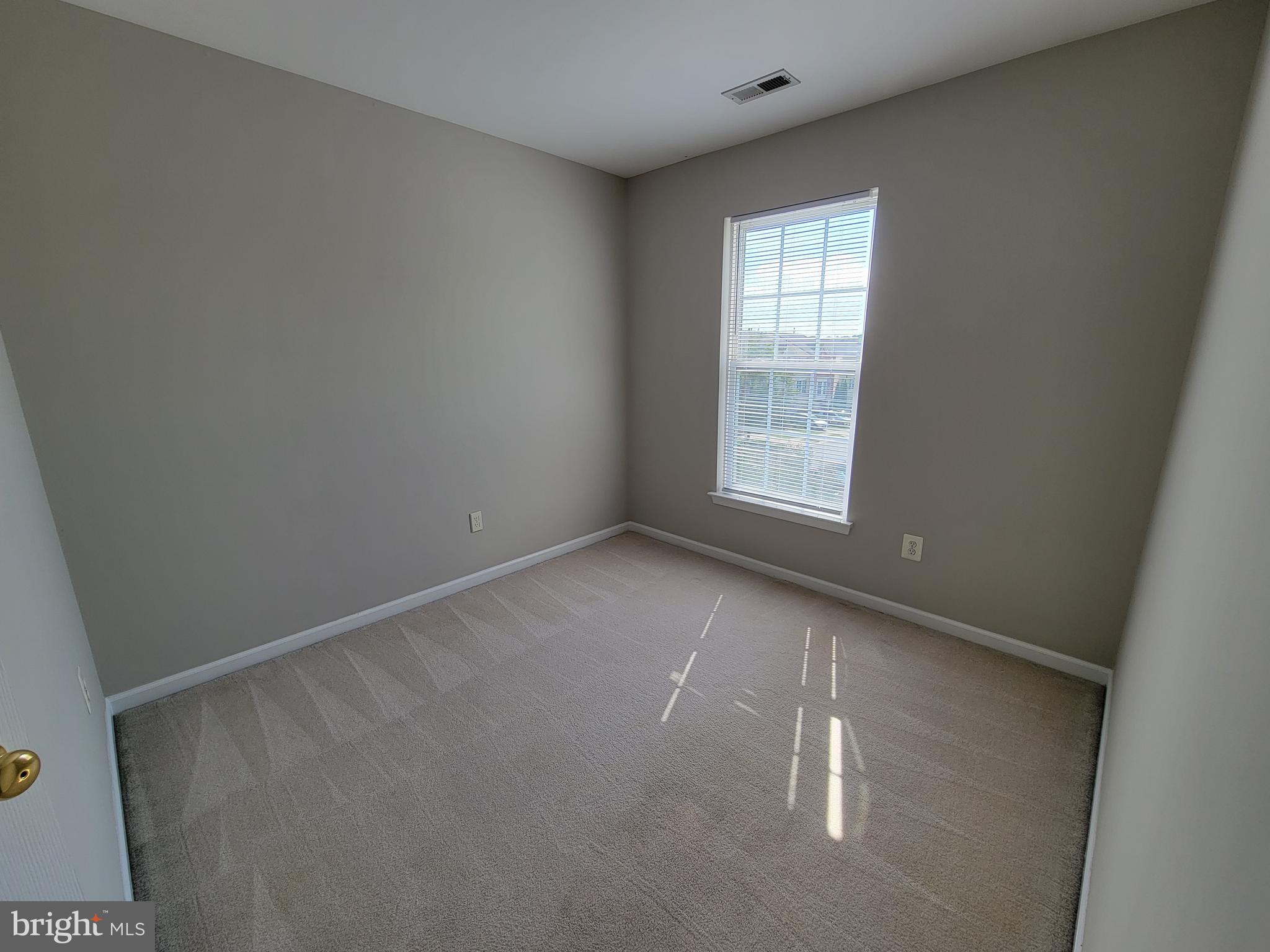 RIVERSIDE STATION - Residential Lease