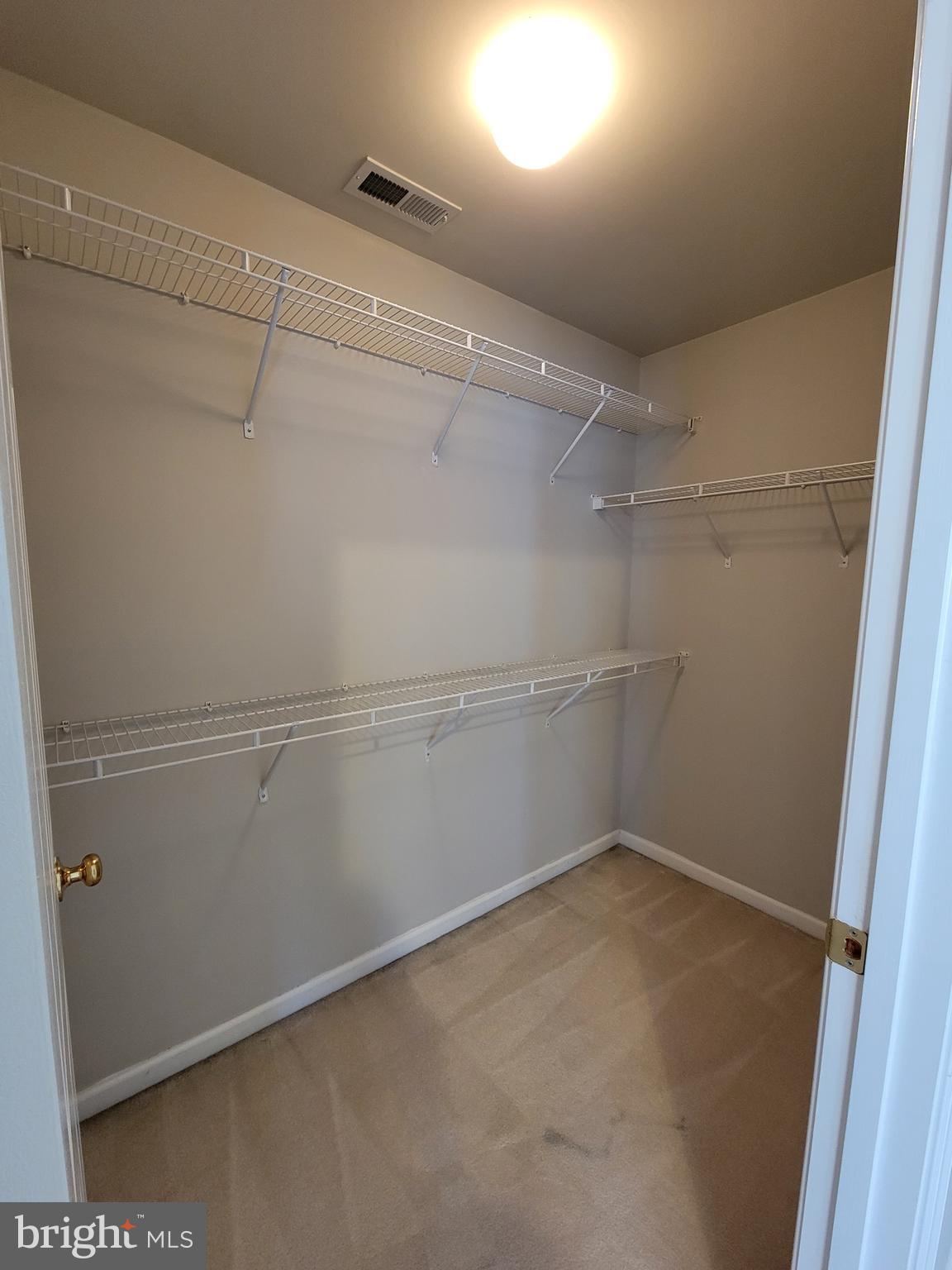 RIVERSIDE STATION - Residential Lease