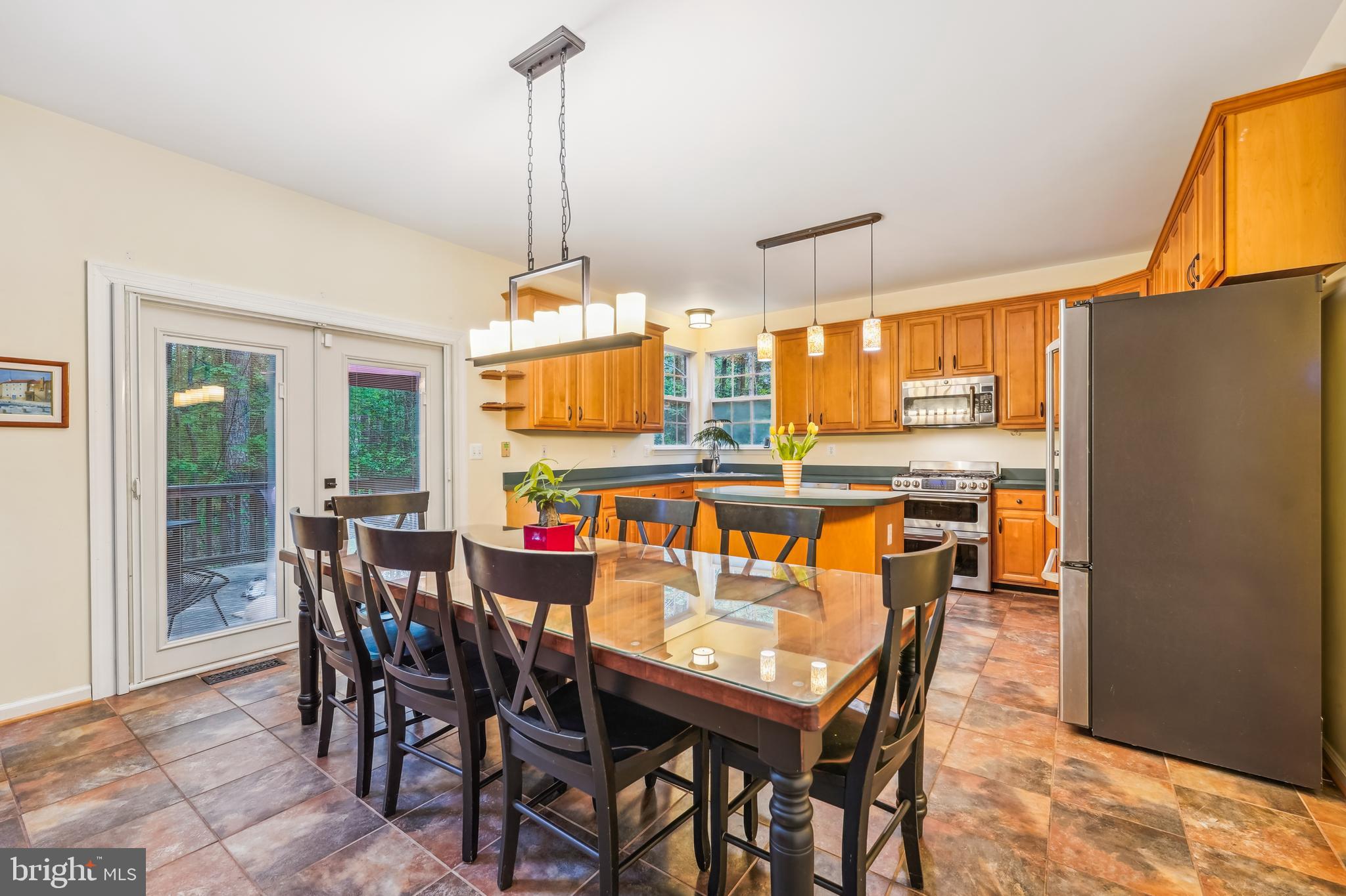 CHESTNUT HILLS - Residential