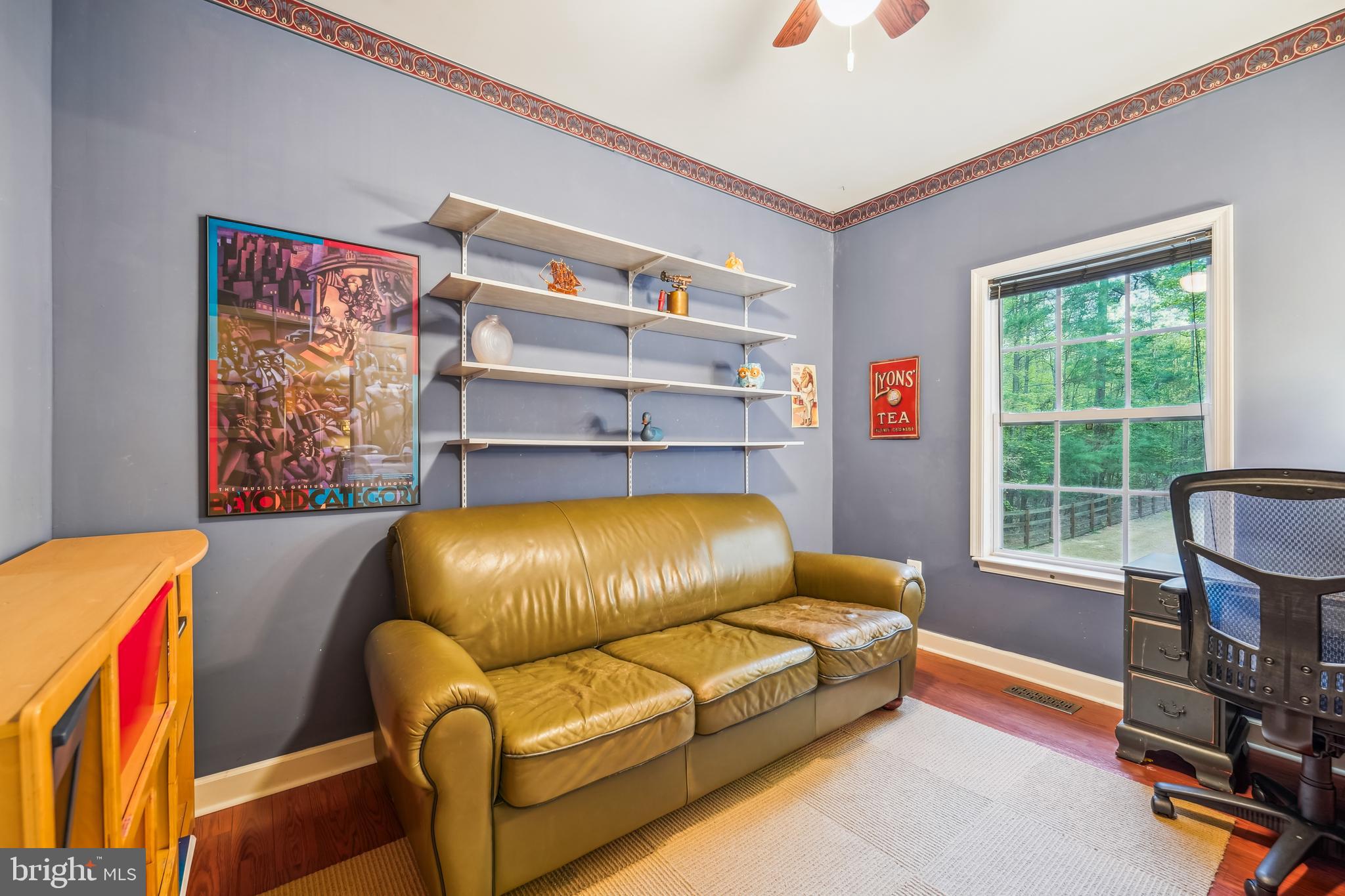 CHESTNUT HILLS - Residential