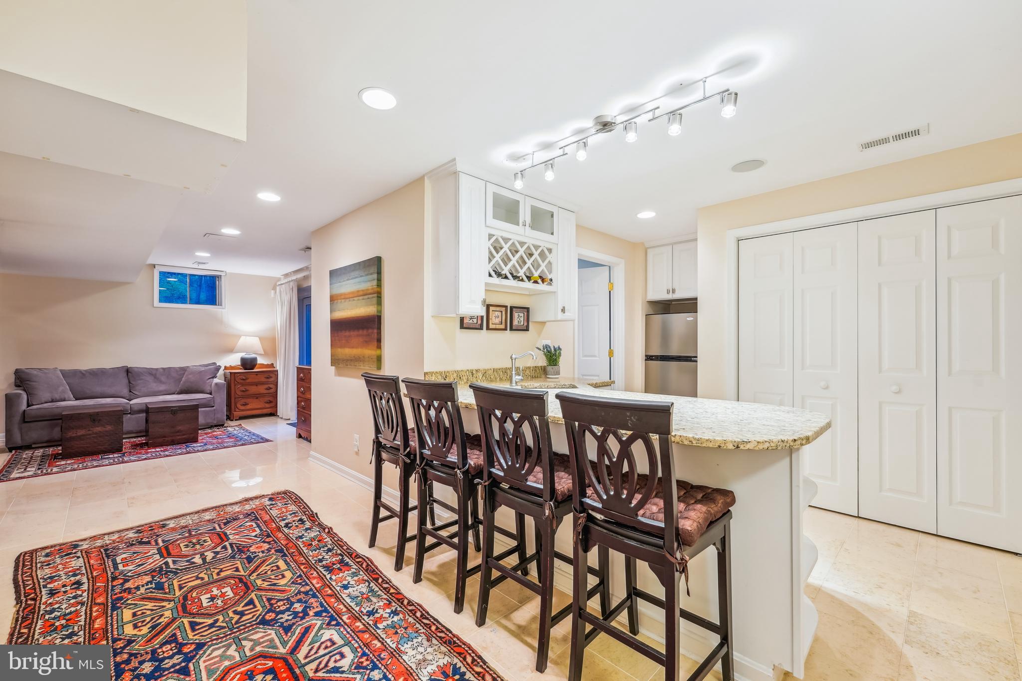 CHESTNUT HILLS - Residential