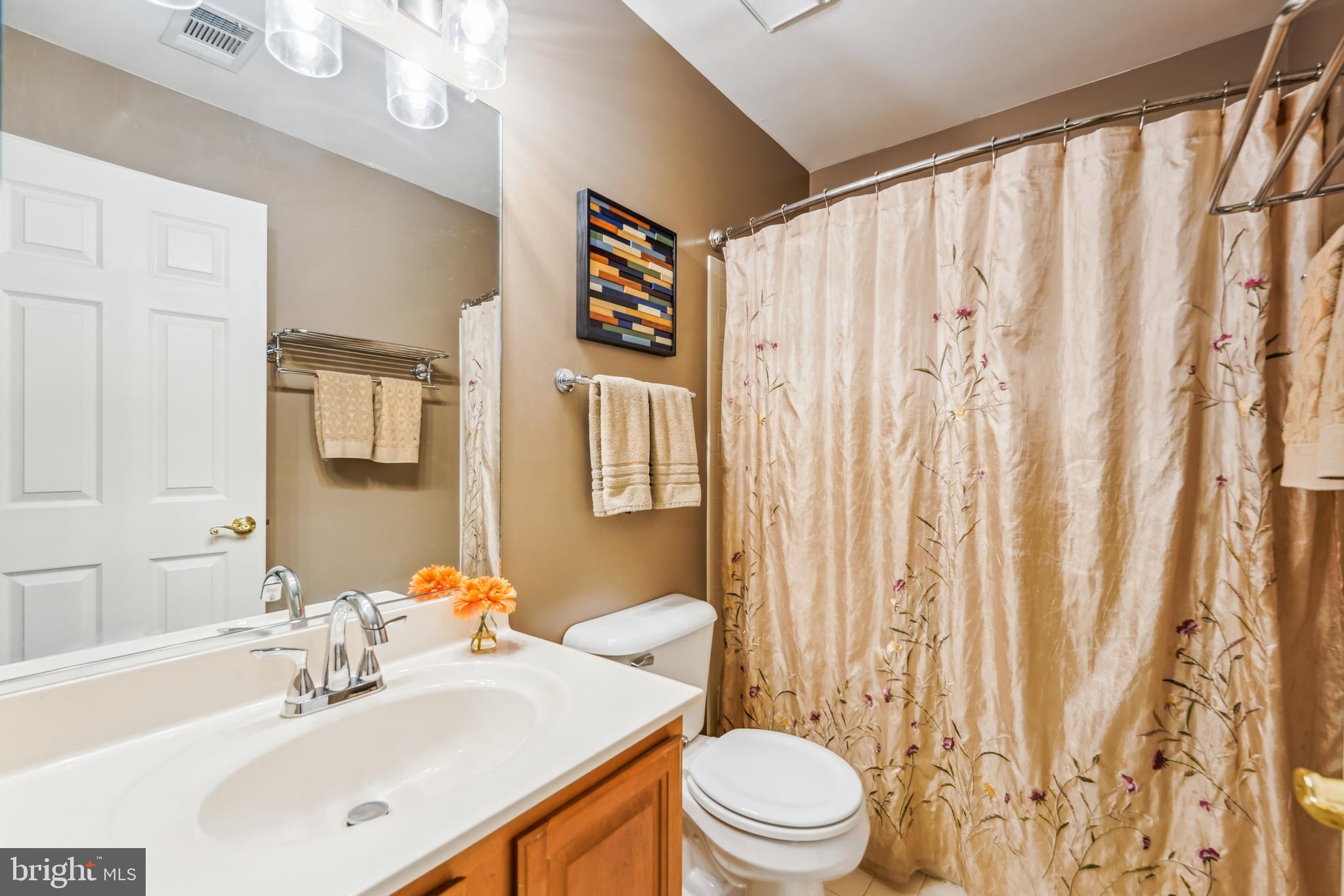 CHESTNUT HILLS - Residential