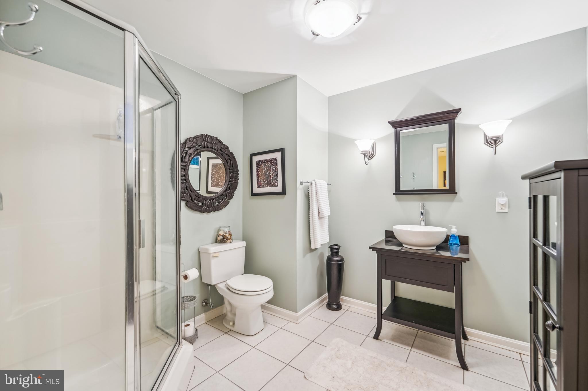 CHESTNUT HILLS - Residential