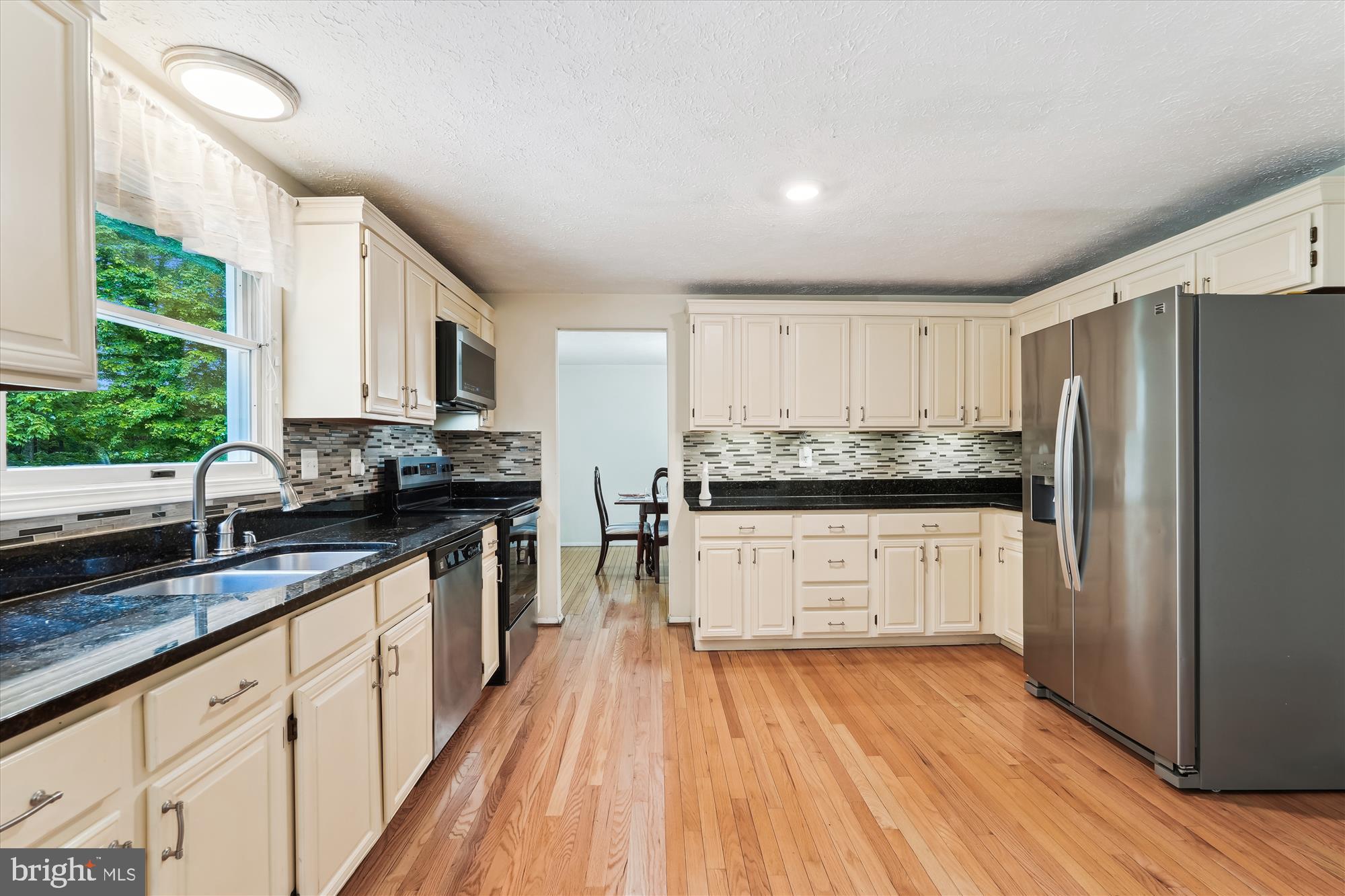 7613 TIMBERCREST DRIVE