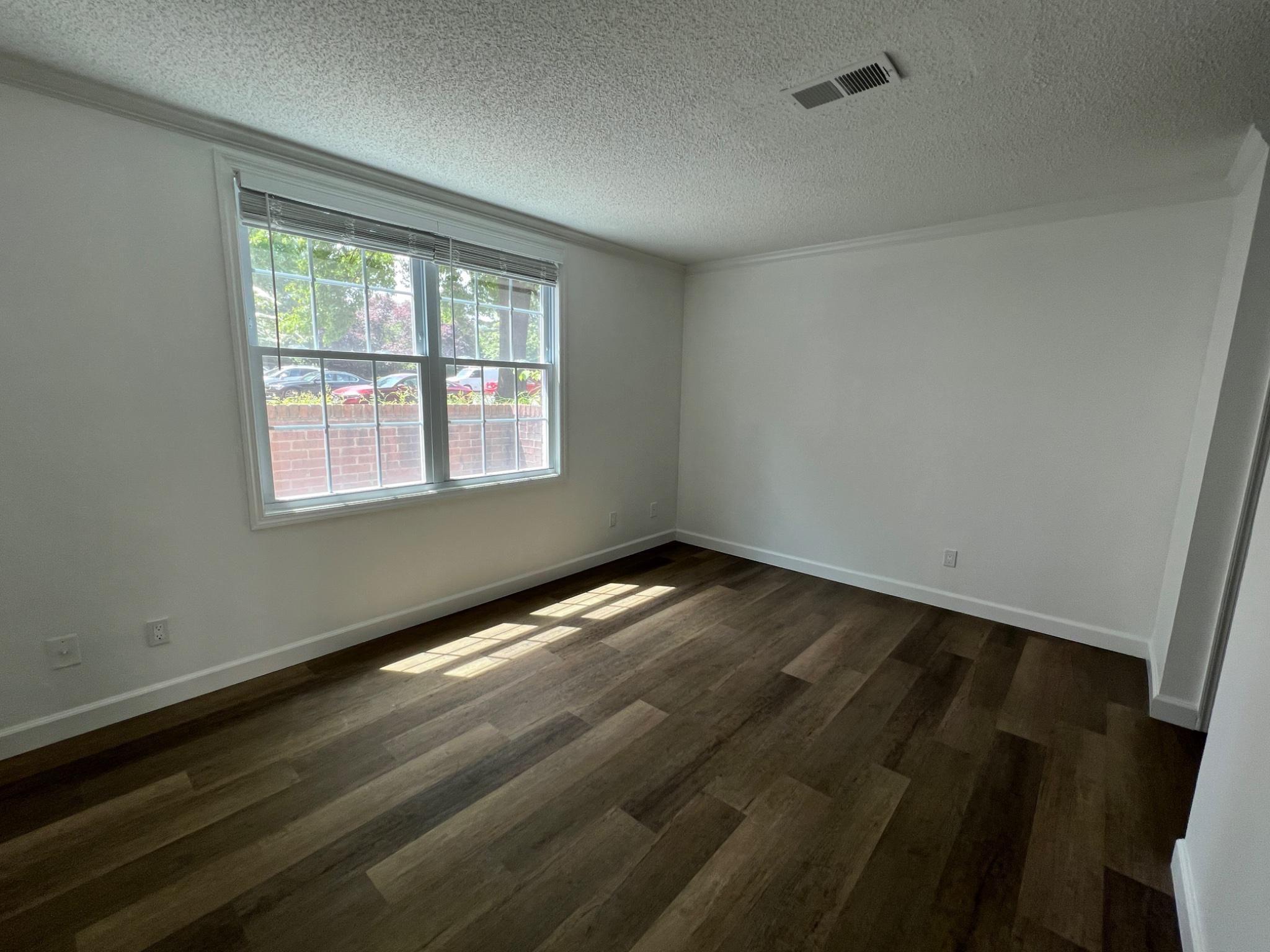 1113 HUNTMASTER TERRACE NE 101
