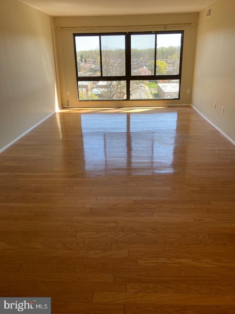 RHAWNHURST - Residential