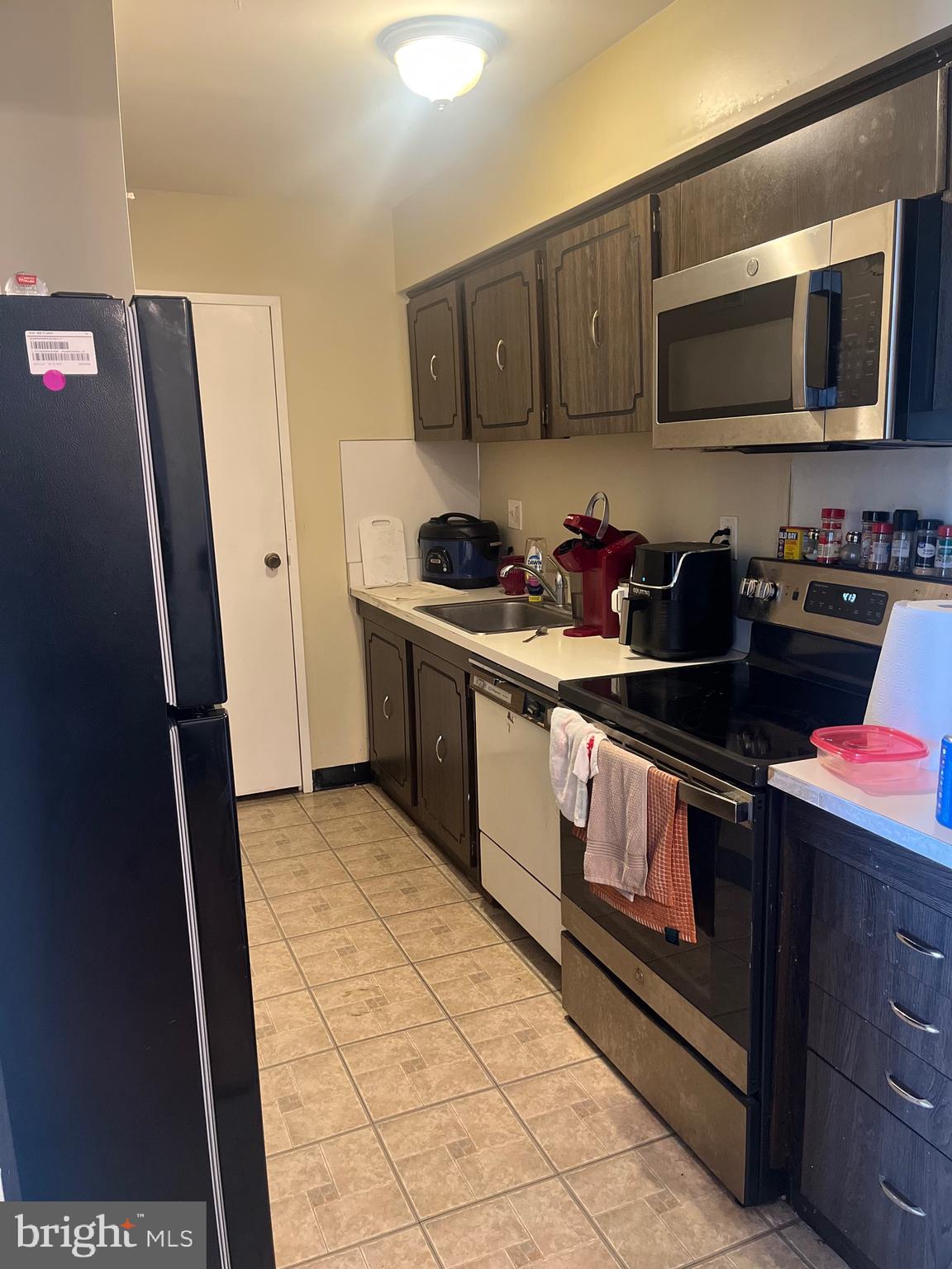 RHAWNHURST - Residential