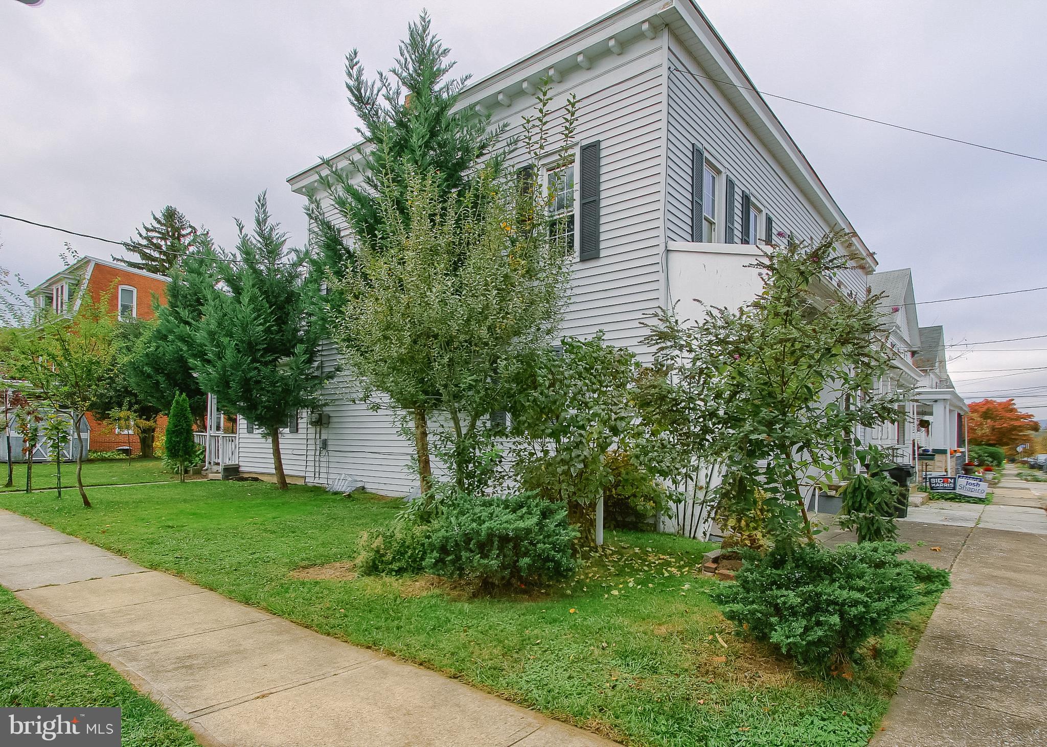 RIVERSIDE - Residential