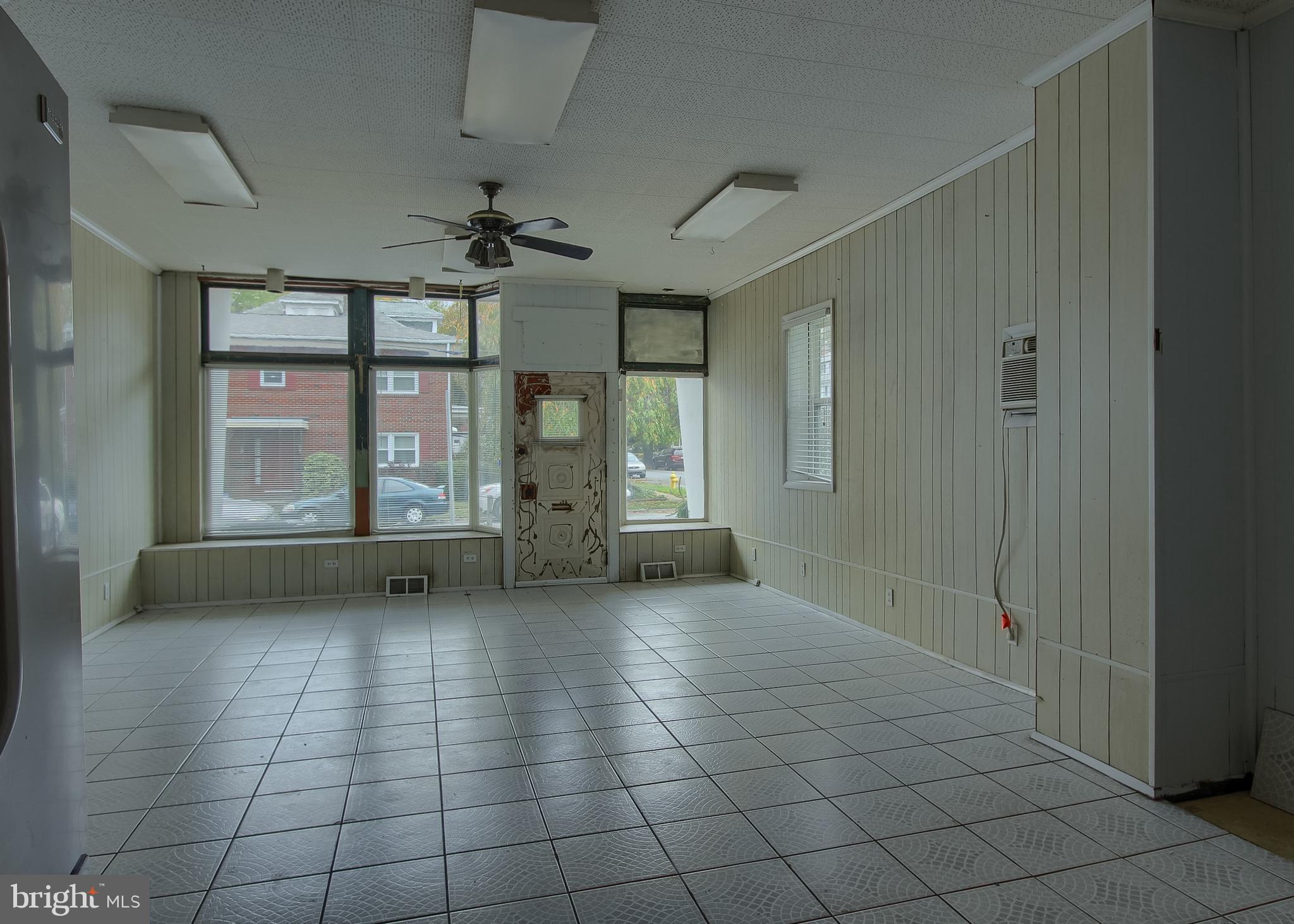 RIVERSIDE - Residential