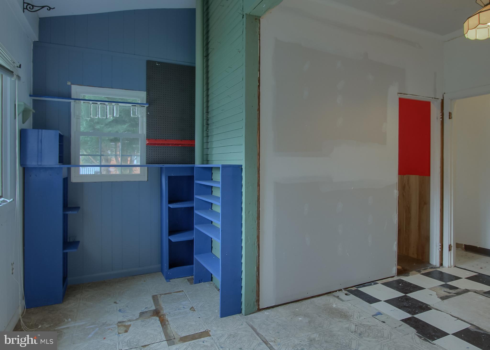 RIVERSIDE - Residential