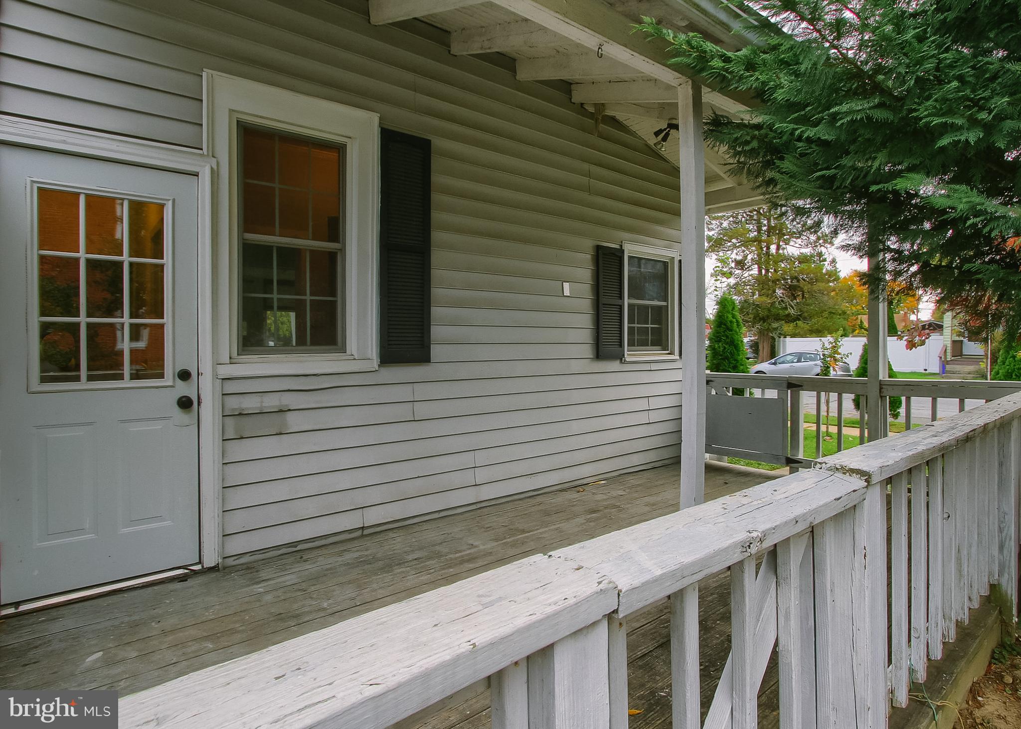 RIVERSIDE - Residential