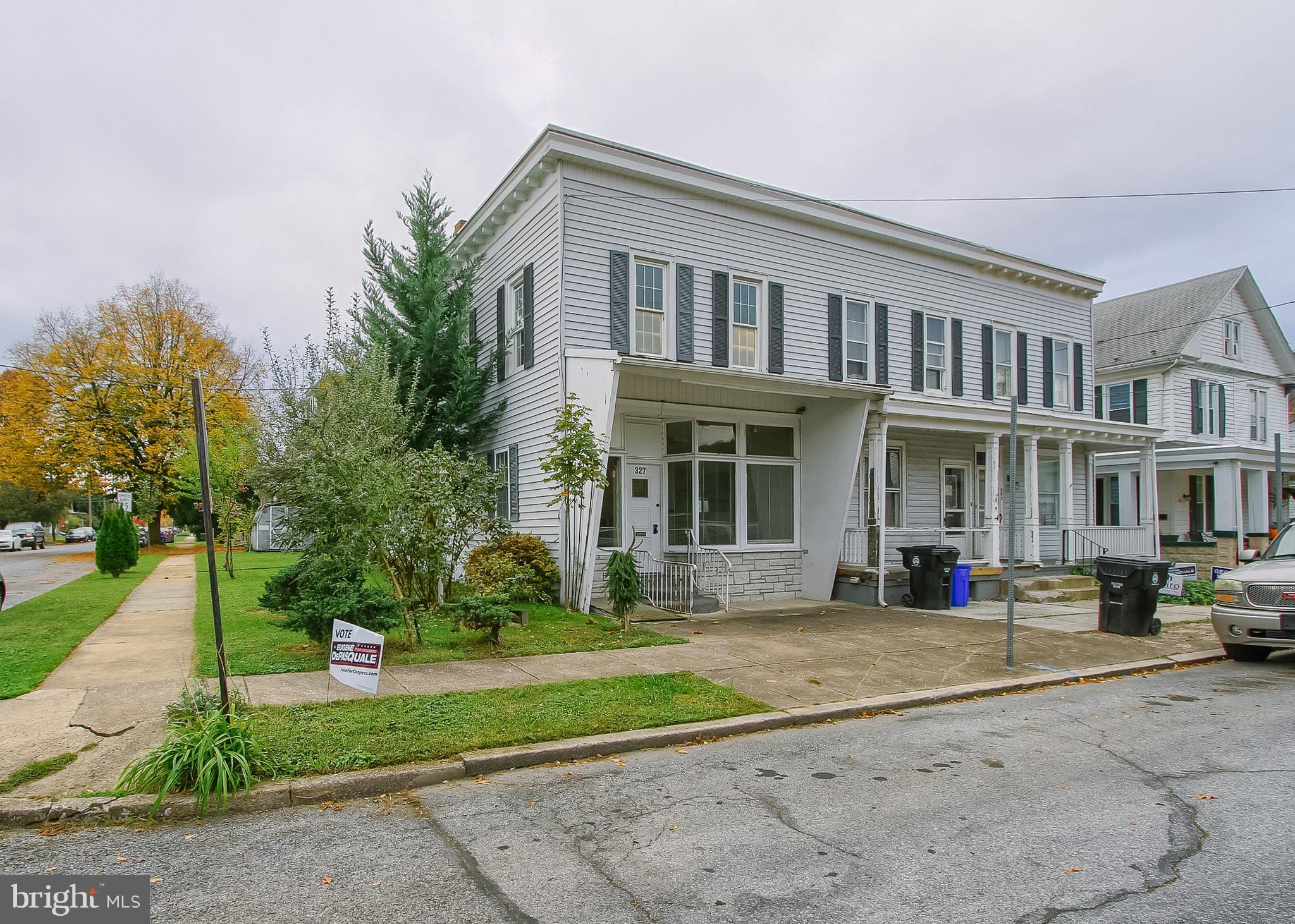 RIVERSIDE - Residential