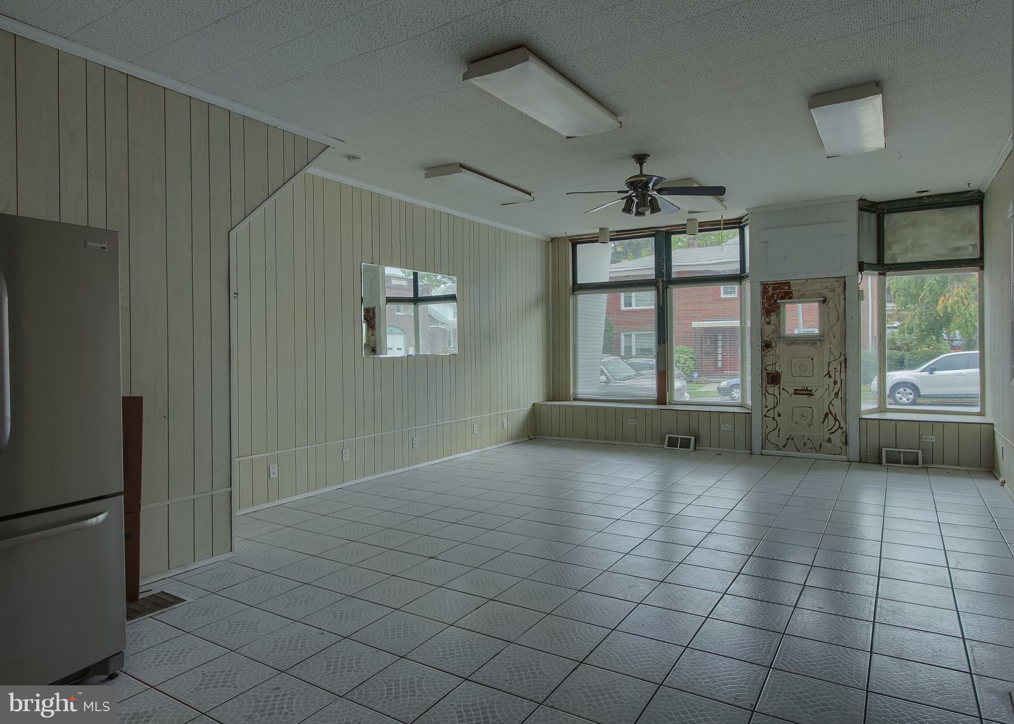 RIVERSIDE - Residential