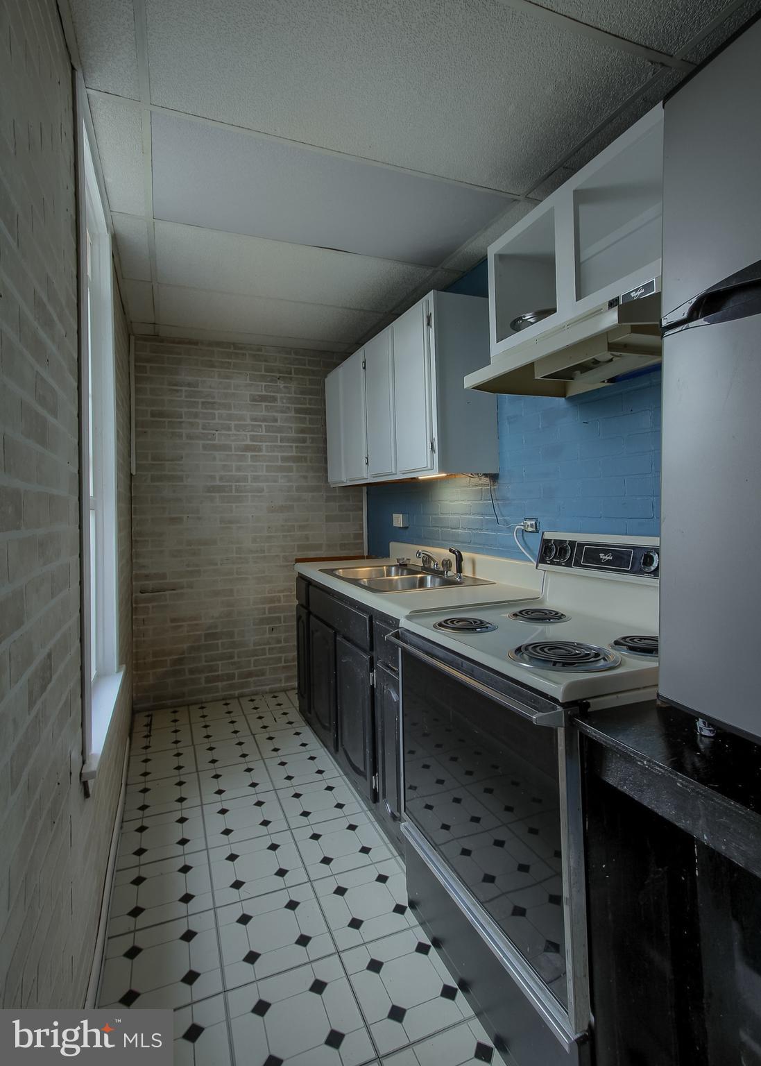 RIVERSIDE - Residential