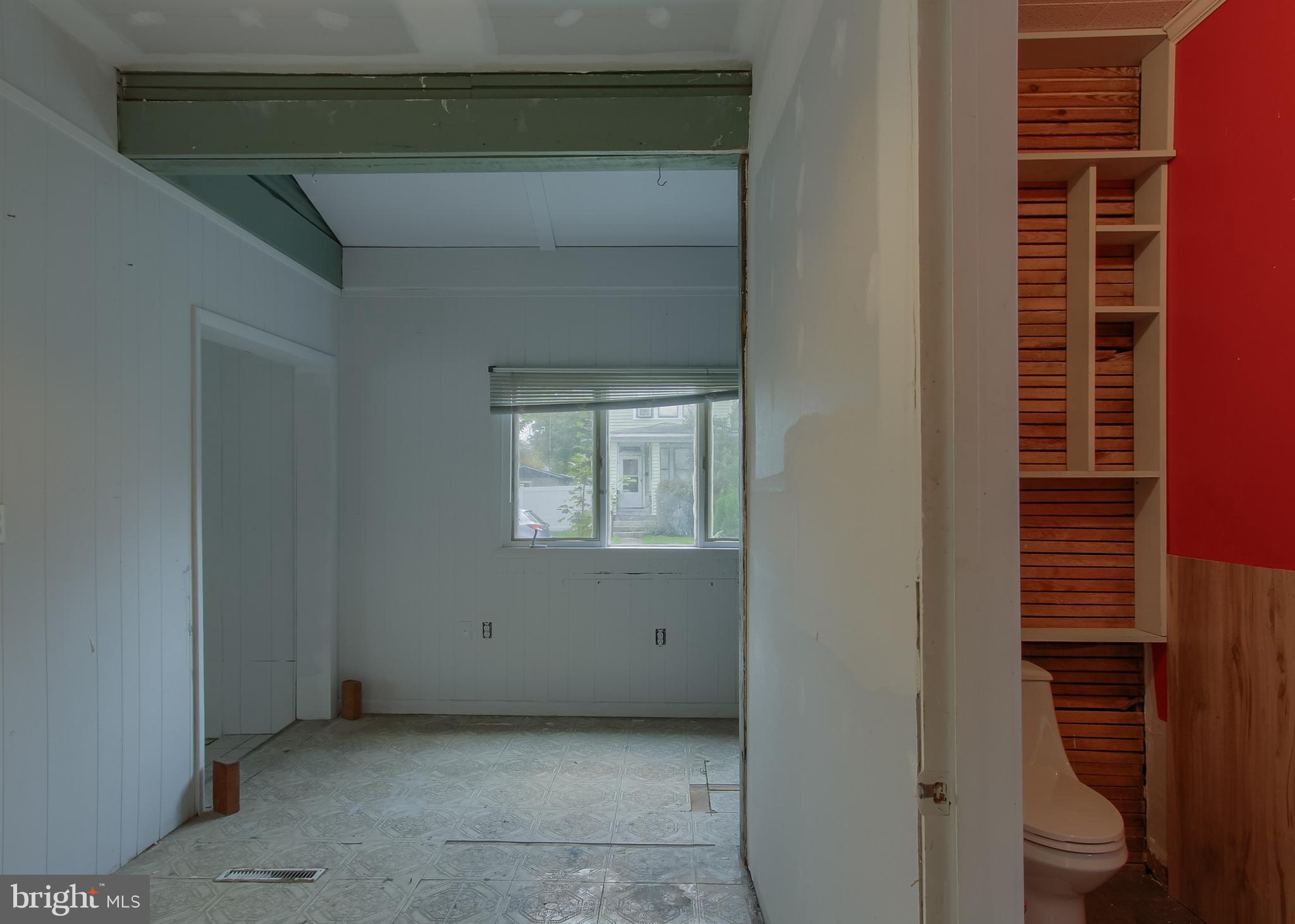 RIVERSIDE - Residential