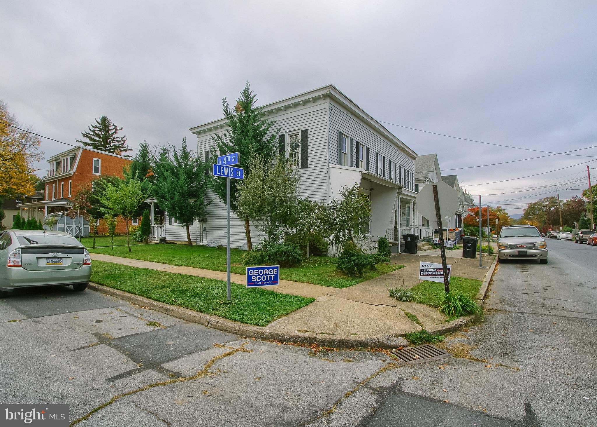 RIVERSIDE - Residential