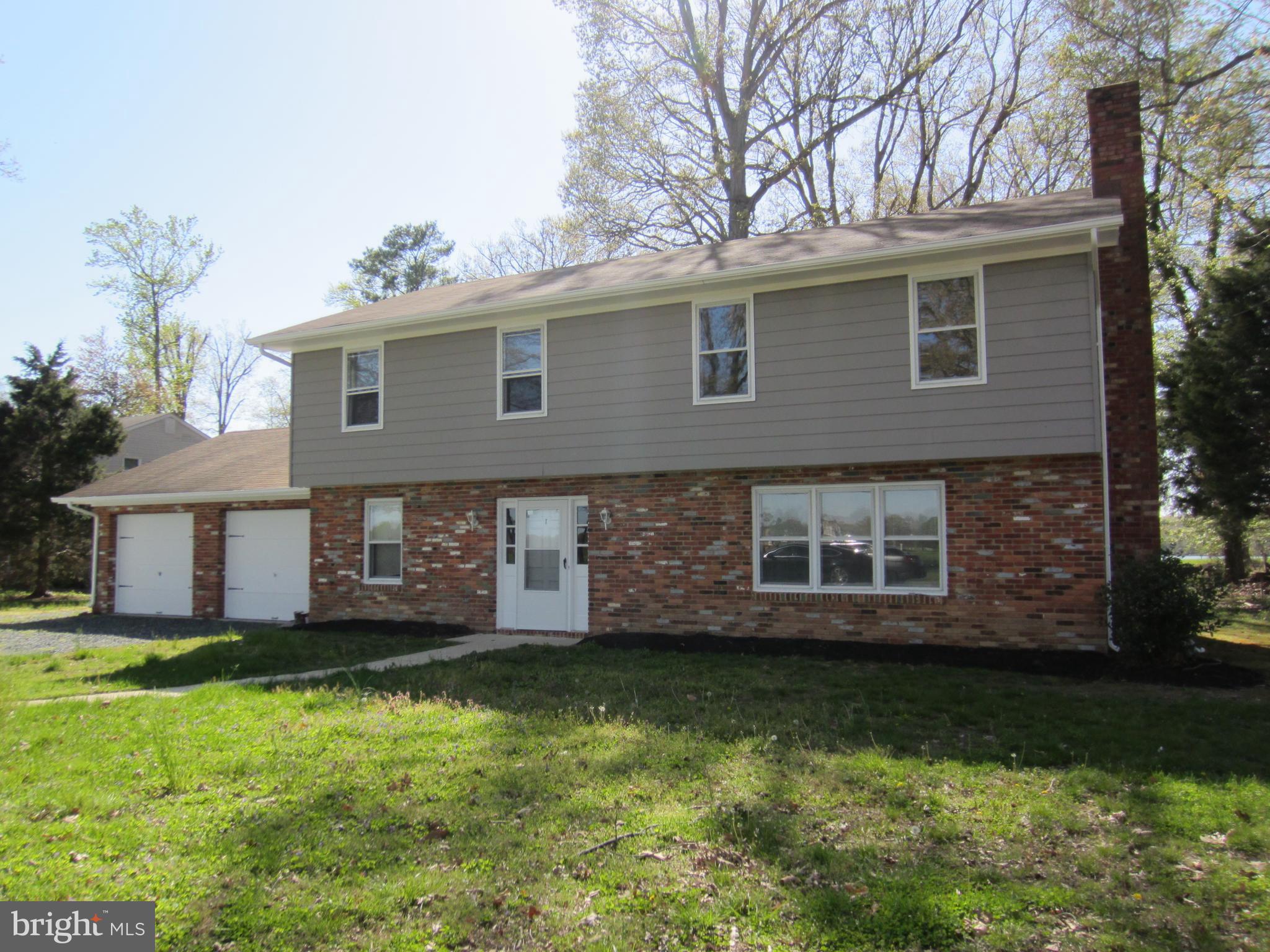 BENTONS PLEASURE - Residential Lease