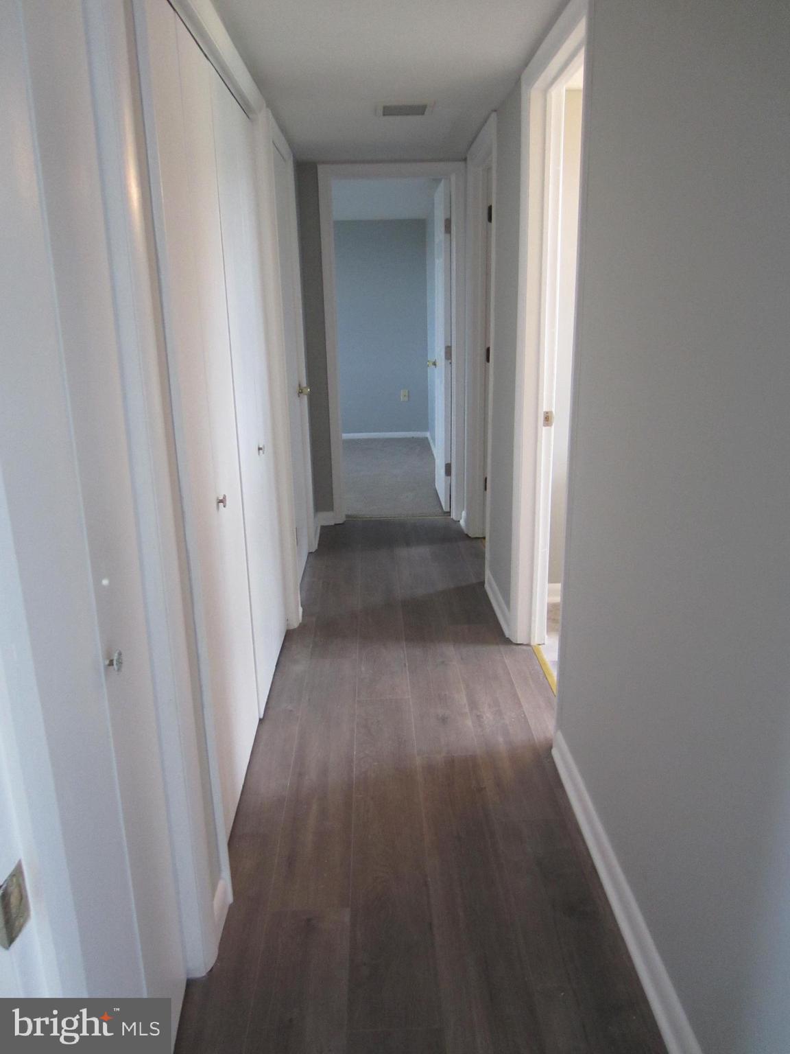 BENTONS PLEASURE - Residential Lease