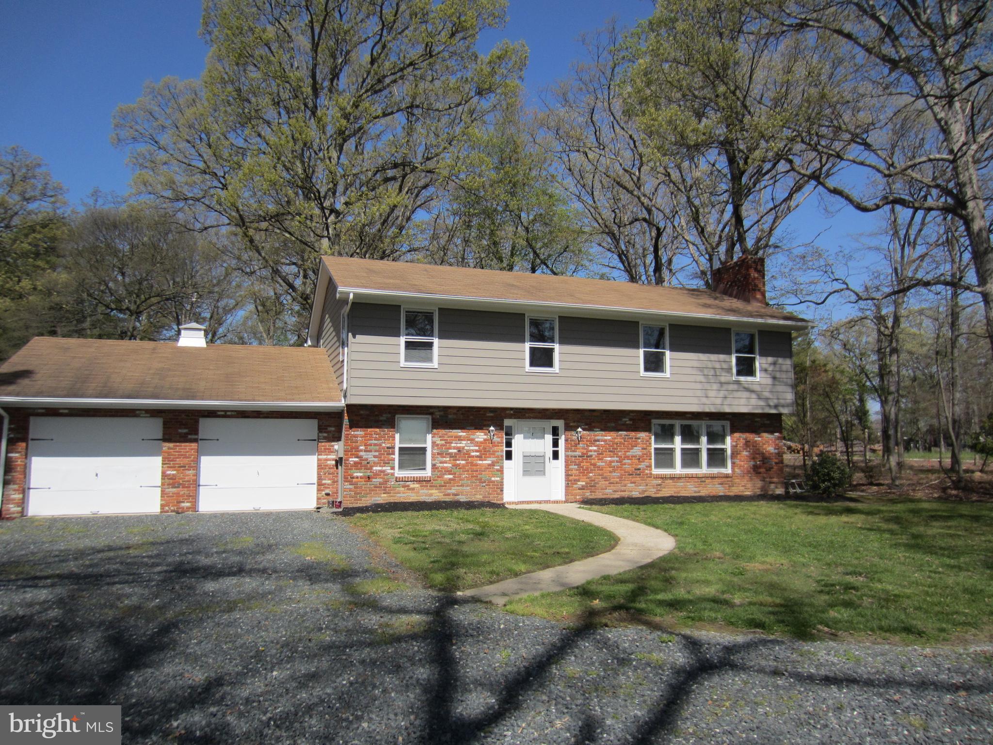 BENTONS PLEASURE - Residential Lease