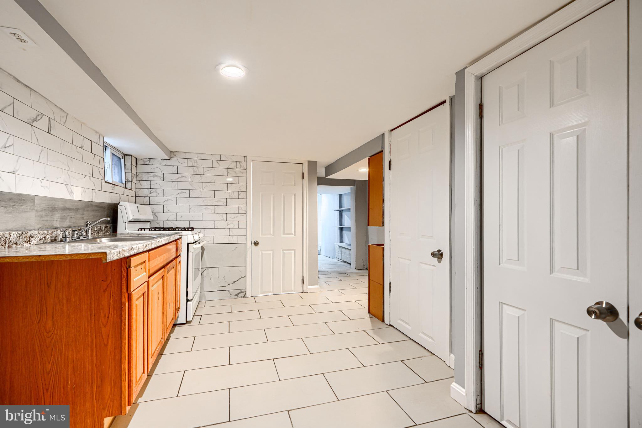 BALTIMORE - Residential