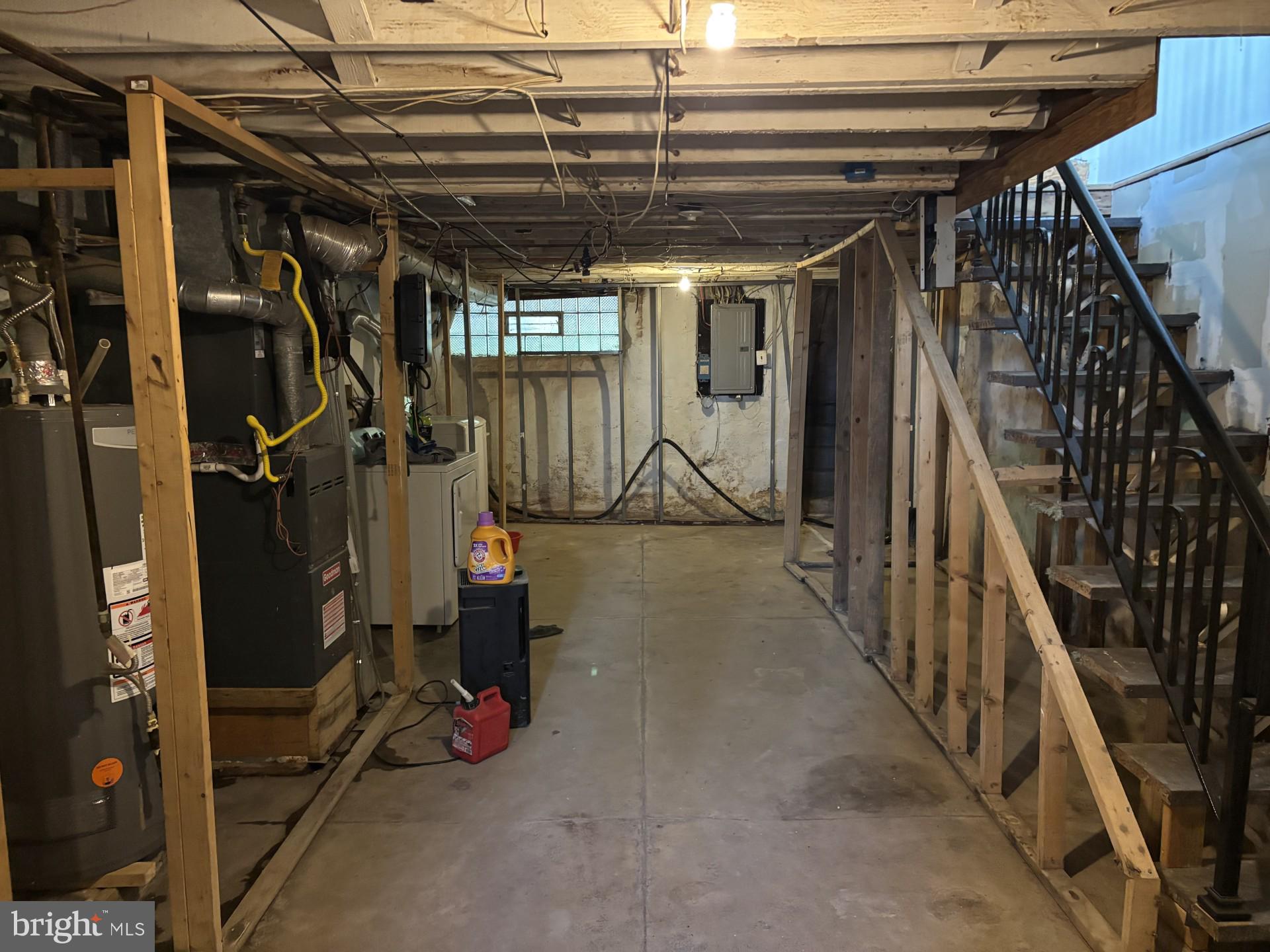 ELMWOOD PARK - Residential